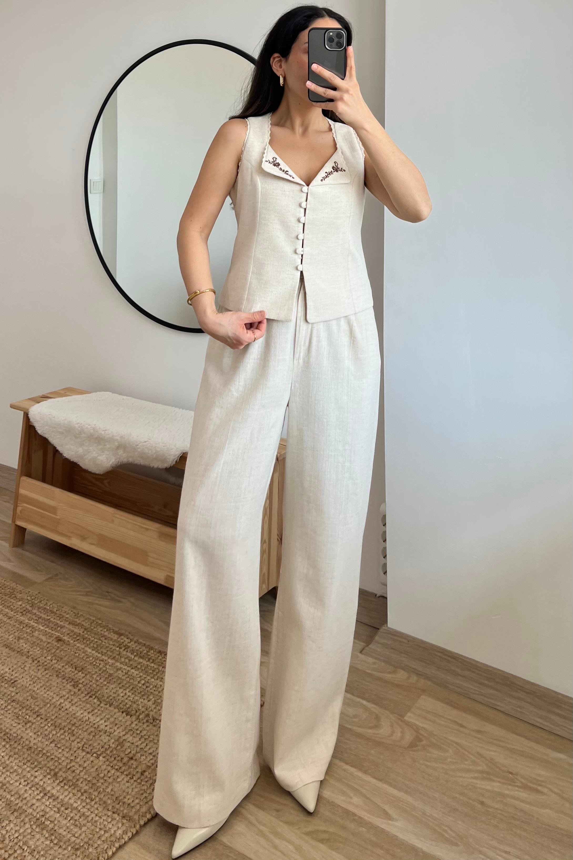 Natural Nakışlı Yelek Pantolon Takım uygun fiyatlarda www.butikhola.com adresinde