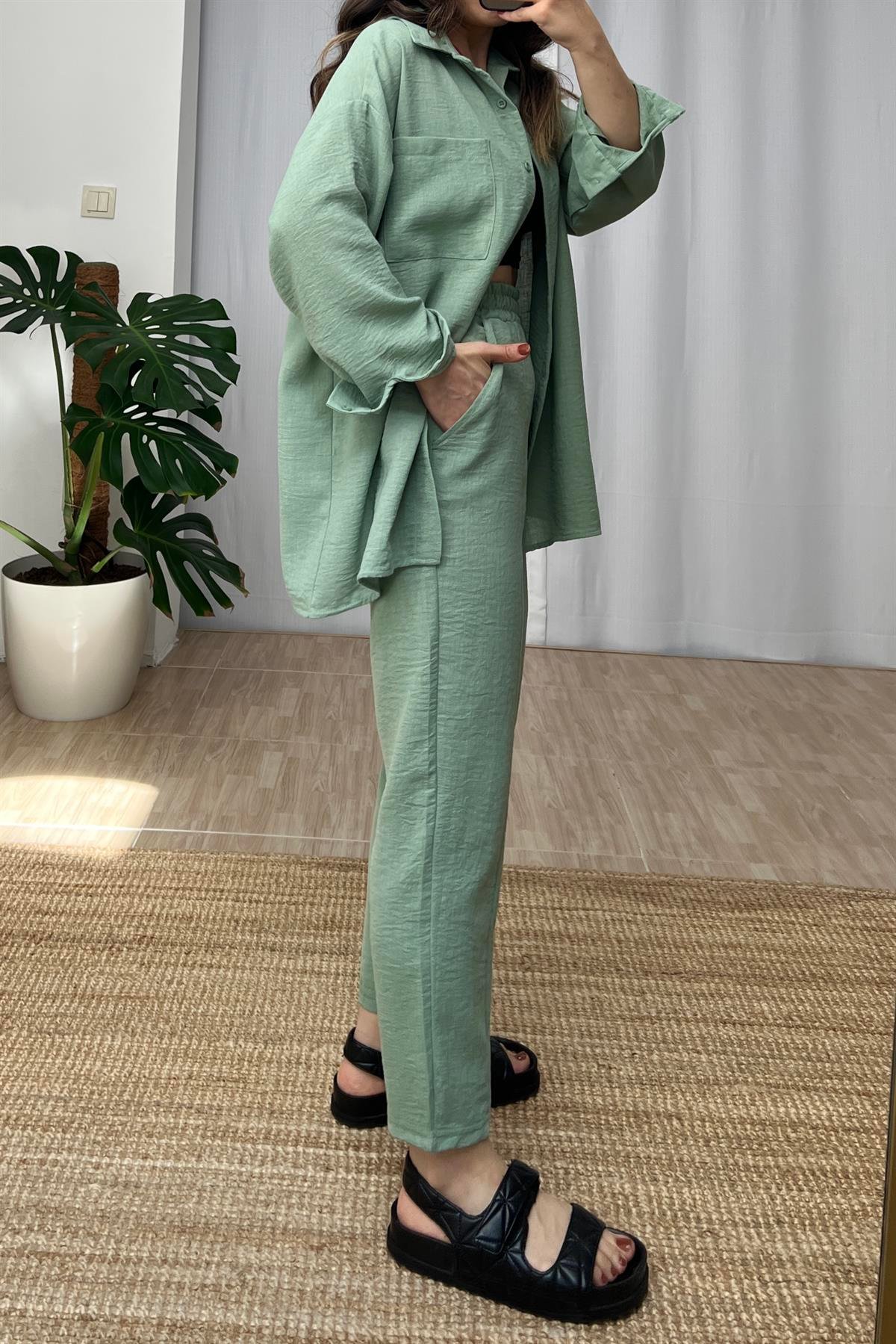 Nil Yeşili Gömlek Pantolon Takım uygun fiyatlarda www.butikhola.com adresinde