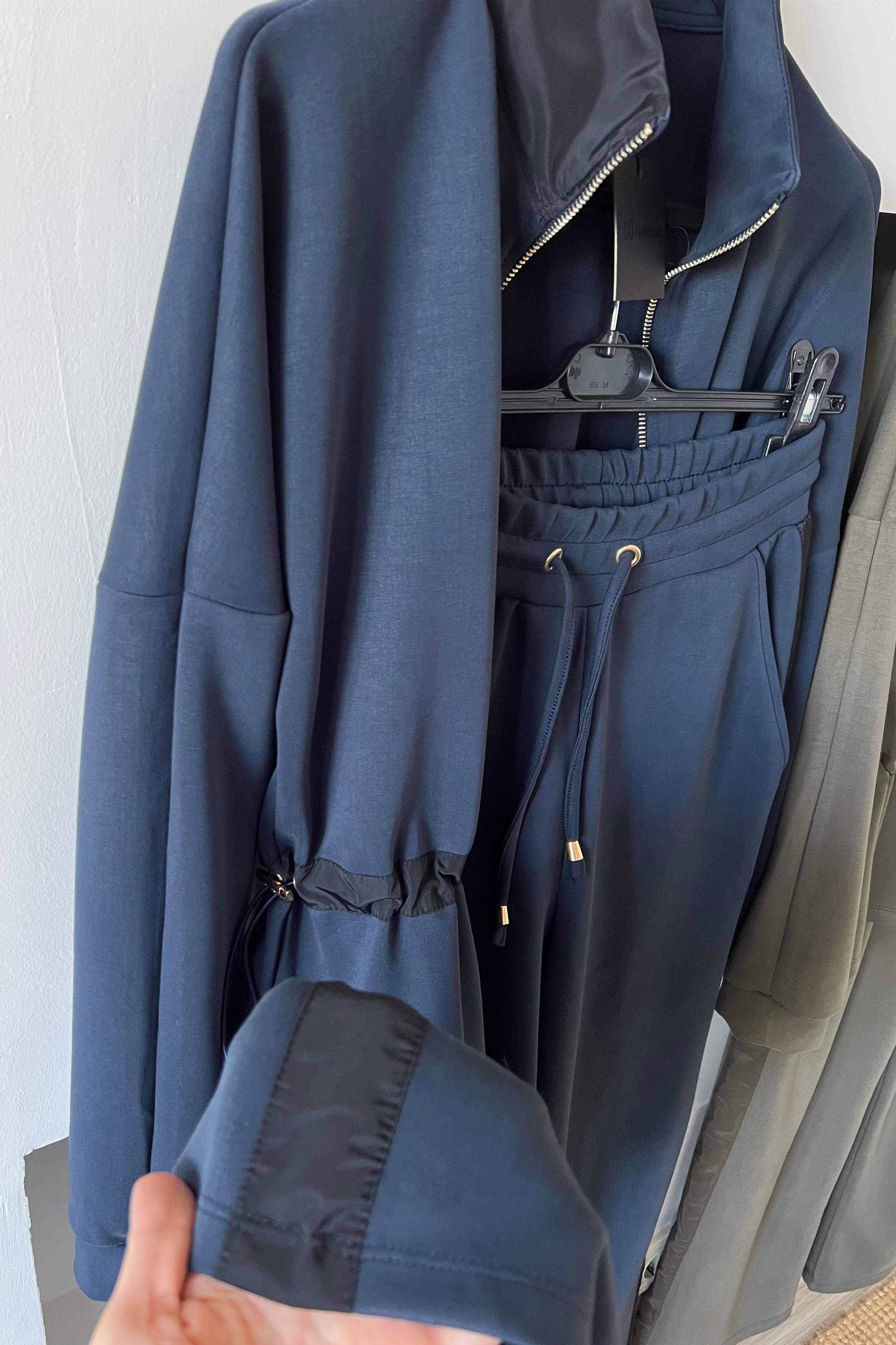 Nw Lacivert Premium Takım uygun fiyatlarda www.butikhola.com adresinde