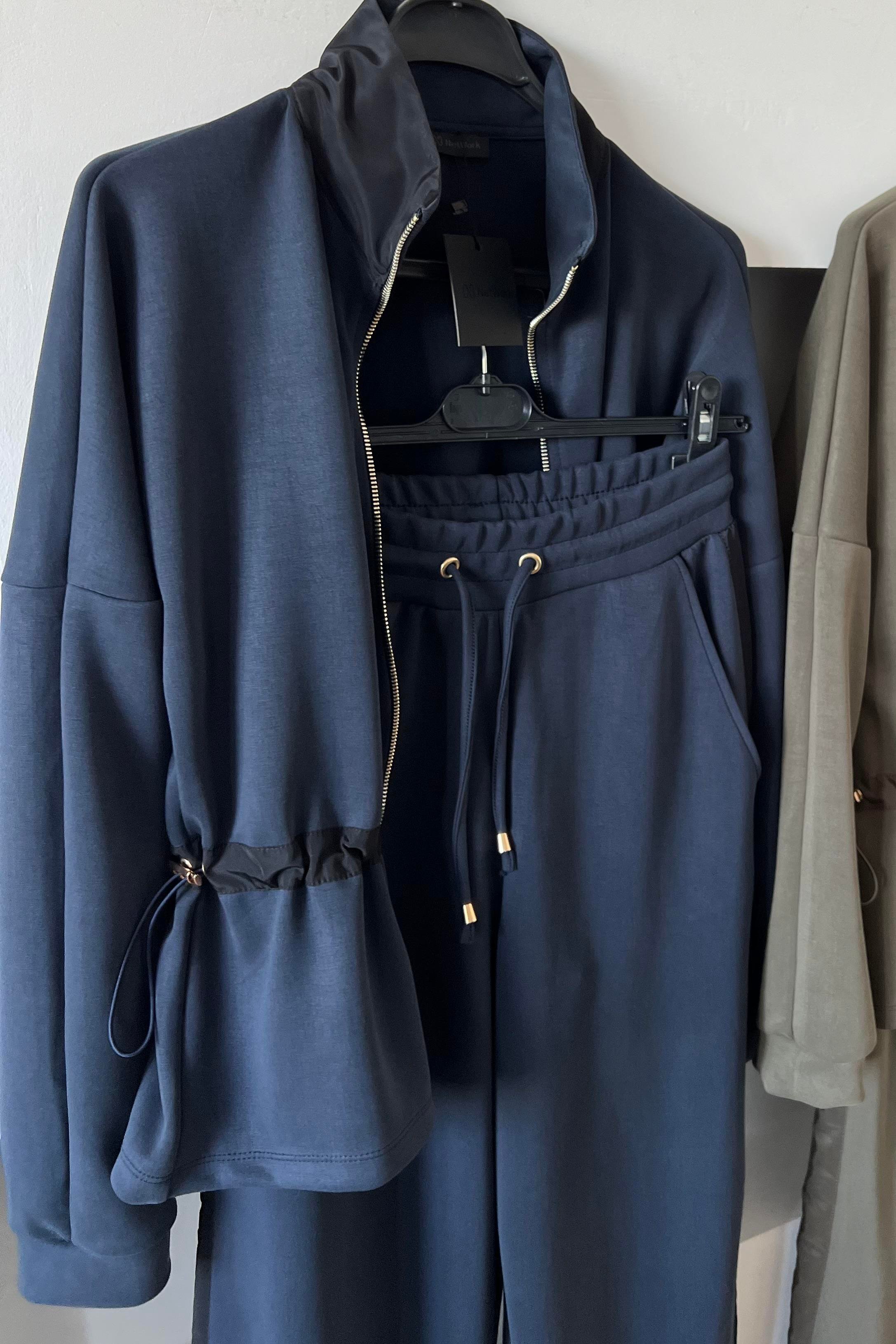 Nw Lacivert Premium Takım uygun fiyatlarda www.butikhola.com adresinde
