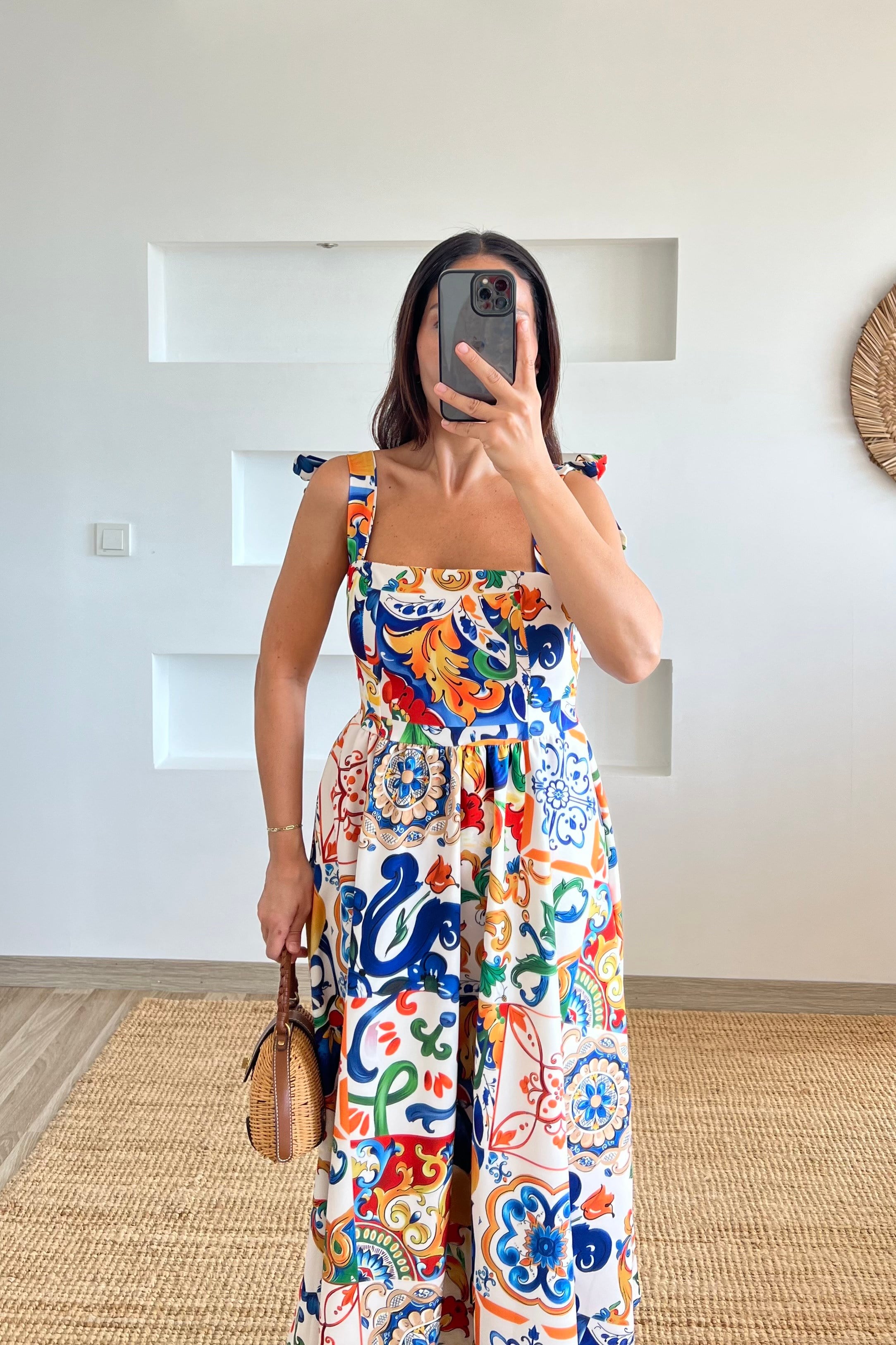 Omuzdan Bağlamalı Desenli Elbise uygun fiyatlarda www.butikhola.com adresinde