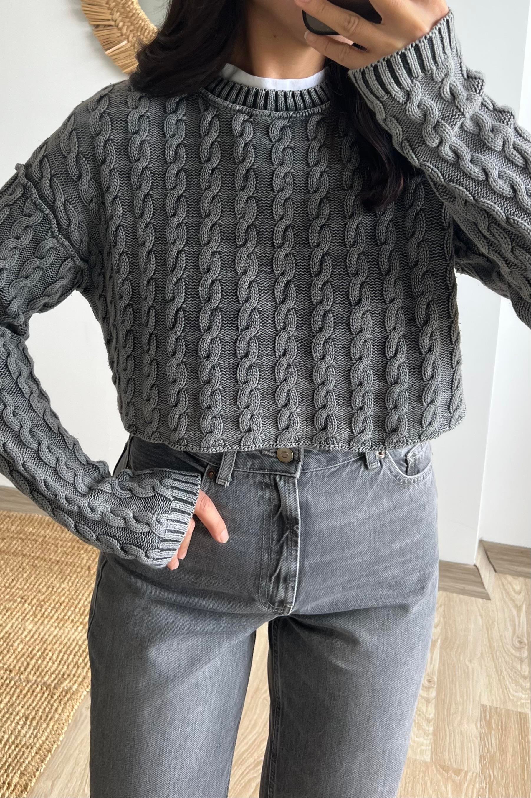 Orj Marka Gri Yıkamalı Saç Örgülü Crop Triko uygun fiyatlarda www.butikhola.com adresinde