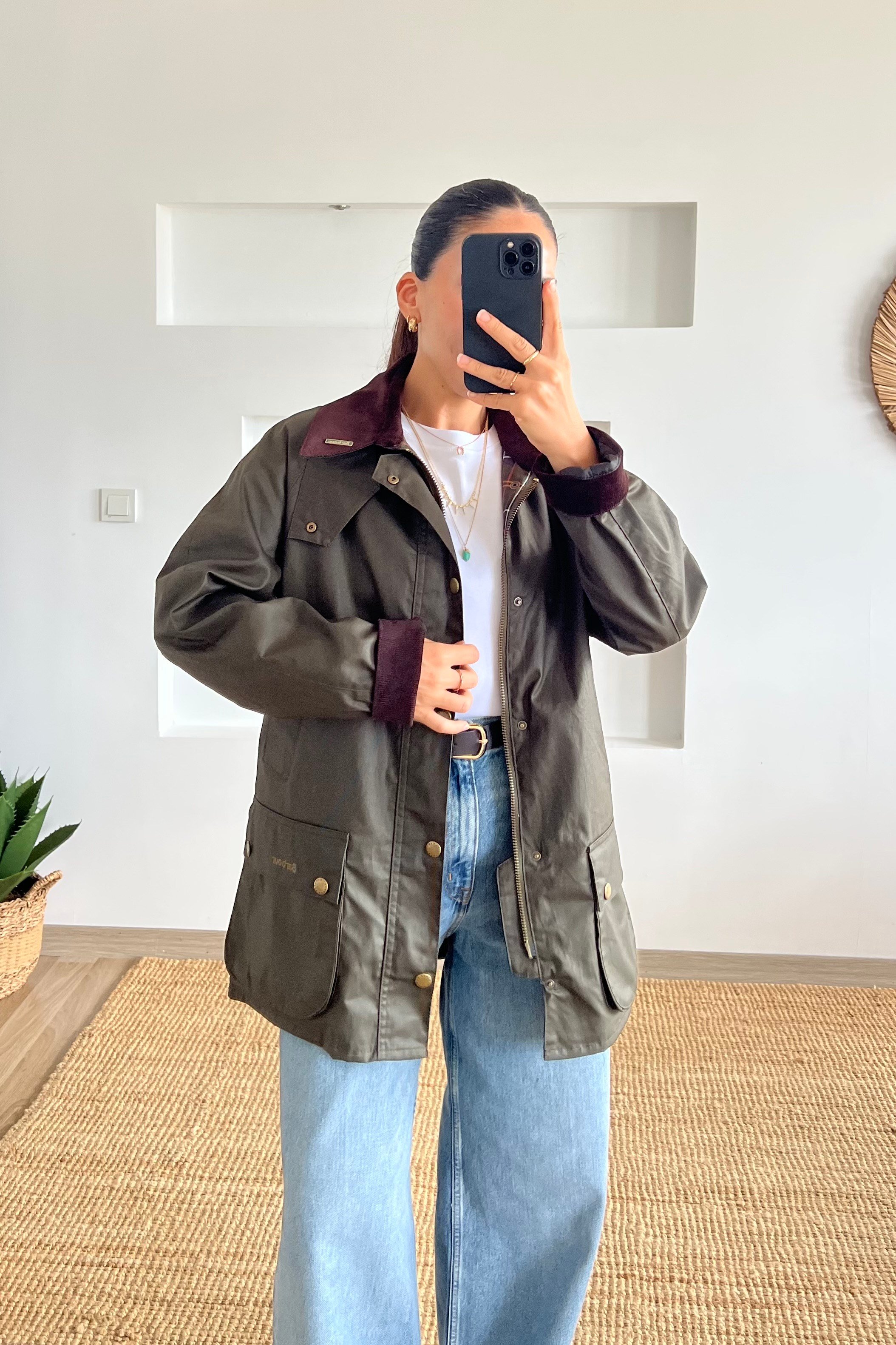 Orjinal Model Haki Yağlı Doku Kadife Yaka Ceket uygun fiyatlarda www.butikhola.com adresinde