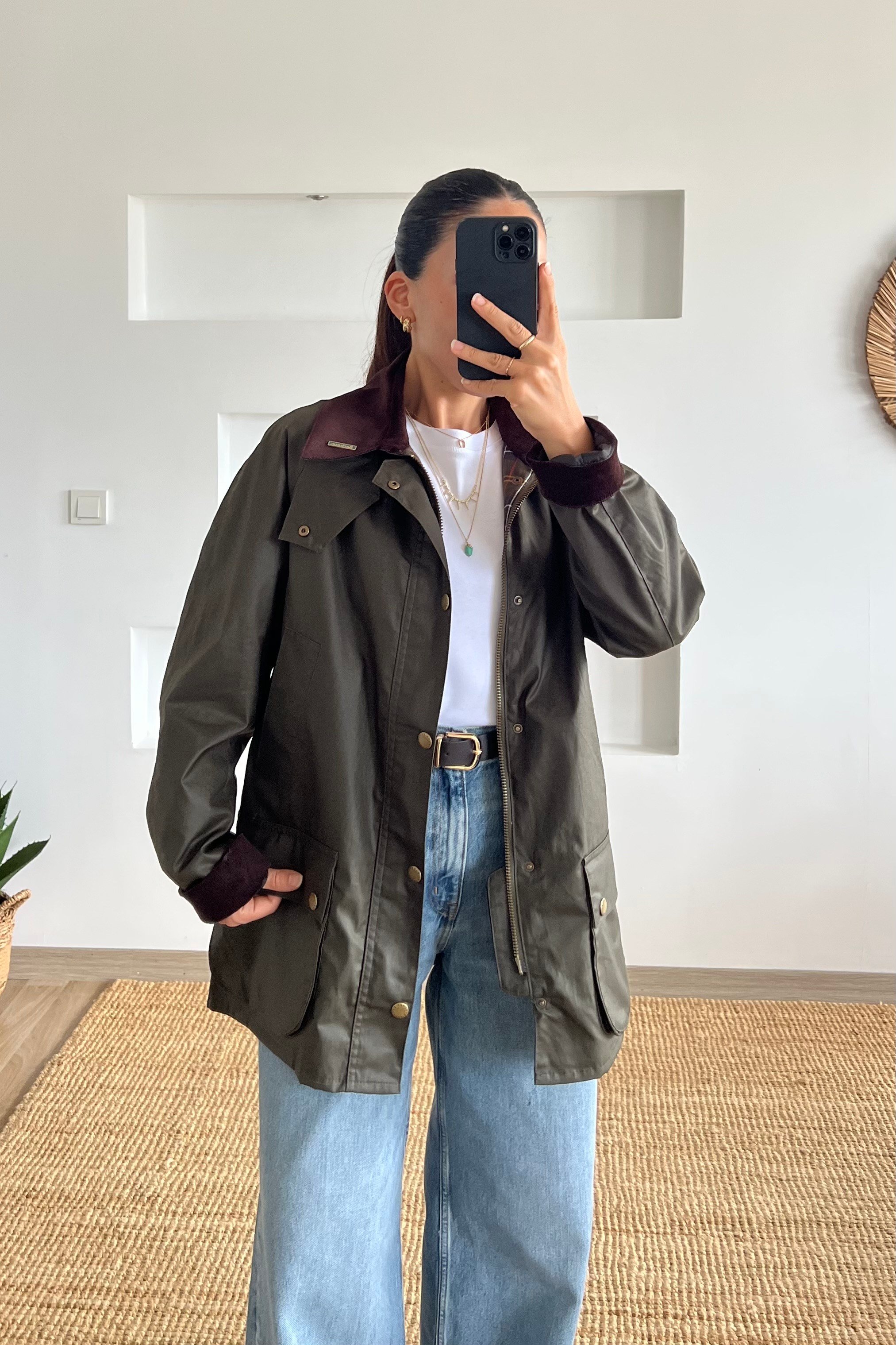 Orjinal Model Haki Yağlı Doku Kadife Yaka Ceket uygun fiyatlarda www.butikhola.com adresinde