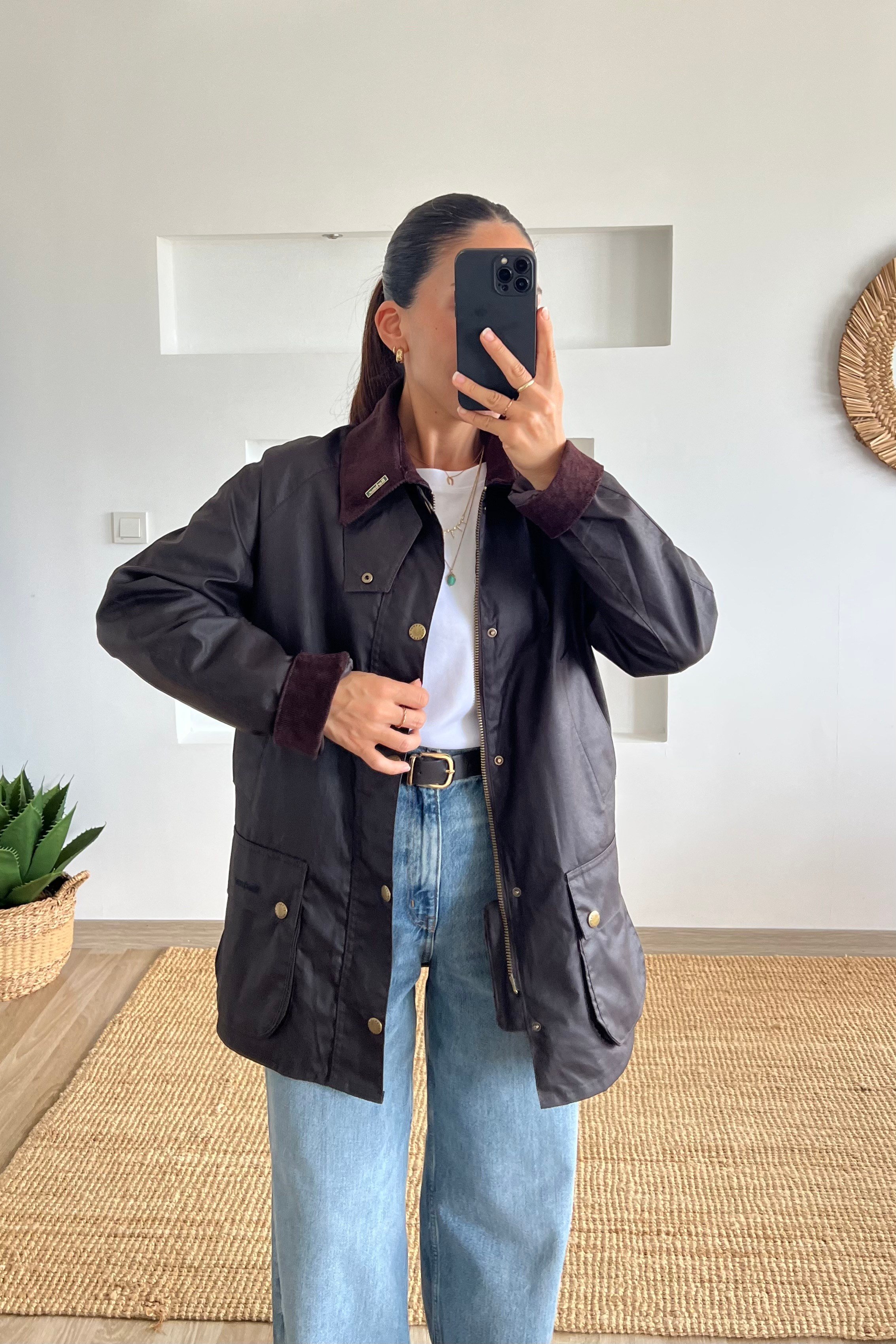 Orjinal Model Kahverengi Yağlı Doku Kadife Yaka Ceket uygun fiyatlarda www.butikhola.com adresinde