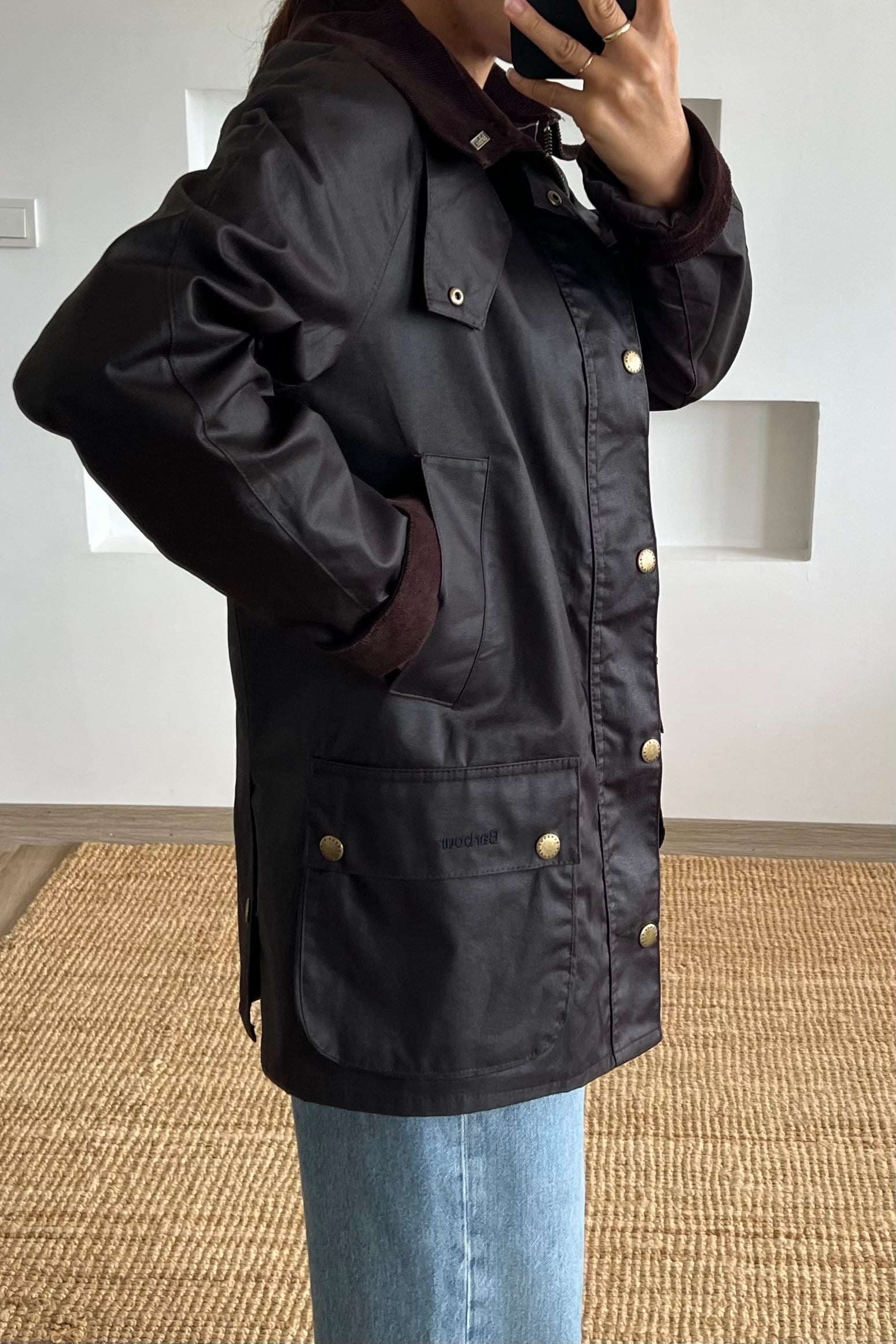 Orjinal Model Kahverengi Yağlı Doku Kadife Yaka Ceket uygun fiyatlarda www.butikhola.com adresinde