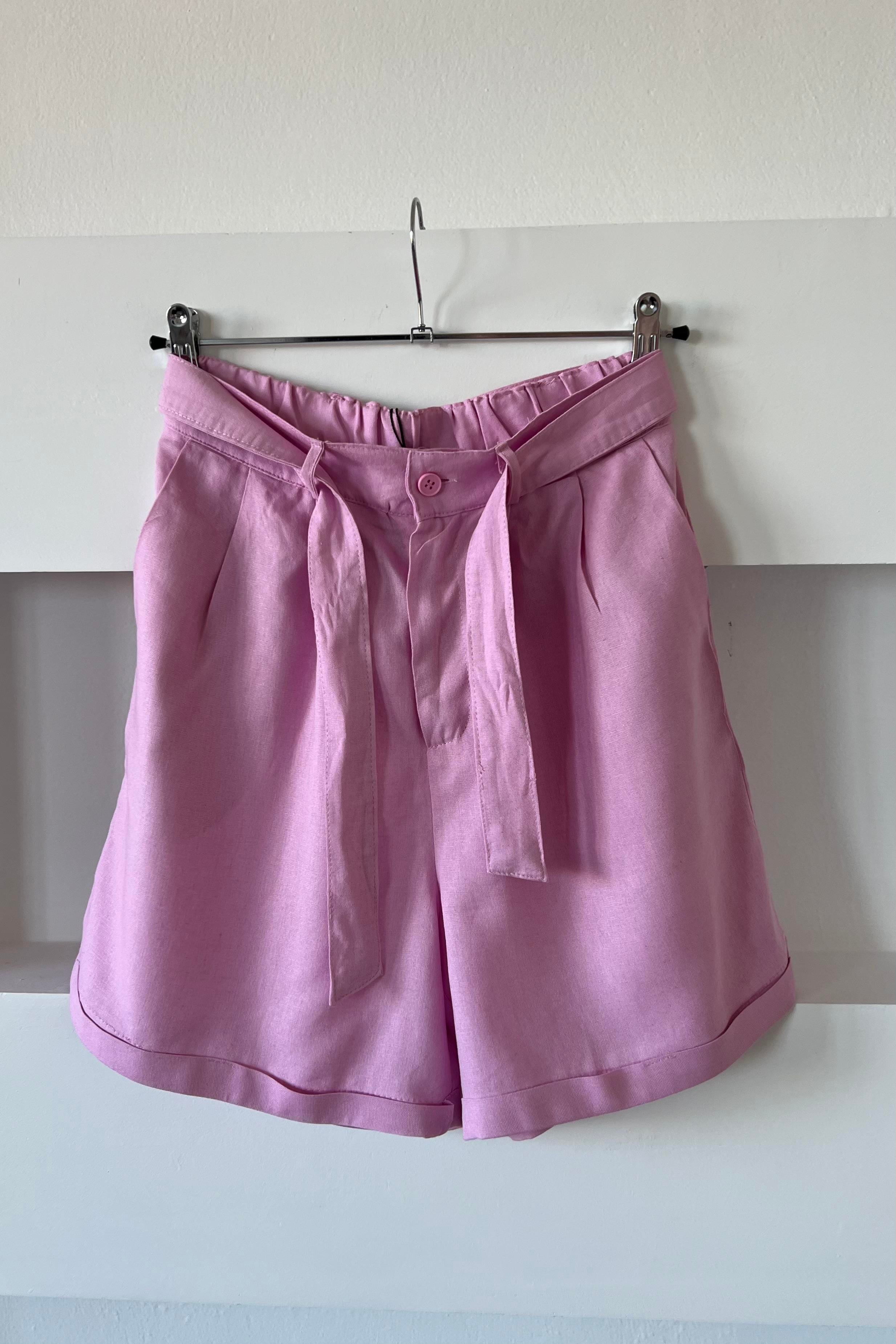 Pembe Şehir Boy Ham Keten Şort uygun fiyatlarda www.butikhola.com adresinde