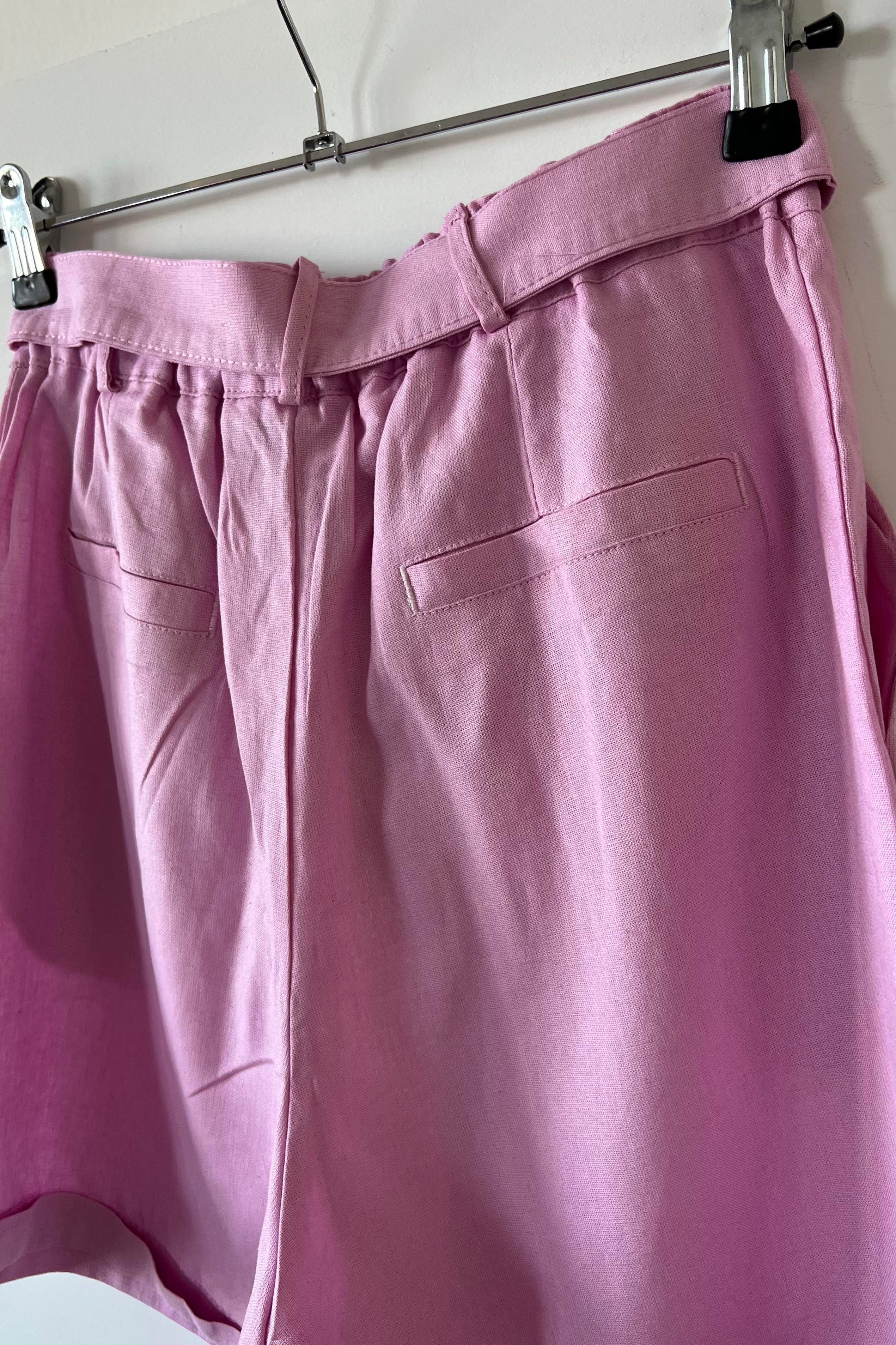 Pembe Şehir Boy Ham Keten Şort uygun fiyatlarda www.butikhola.com adresinde