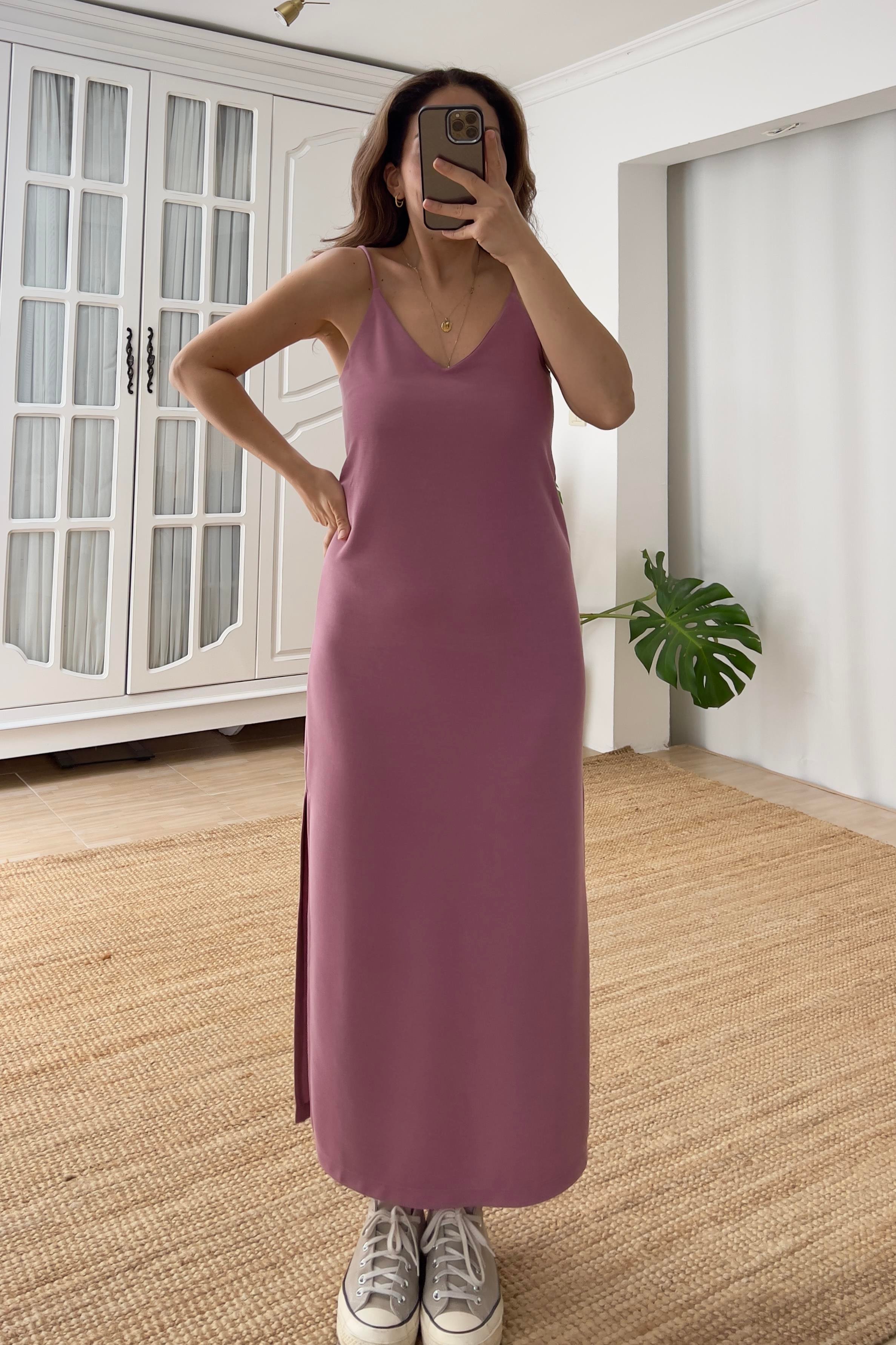 Pembe Yırtmaç Detaylı Modal Elbise  uygun fiyatlarda www.butikhola.com adresinde