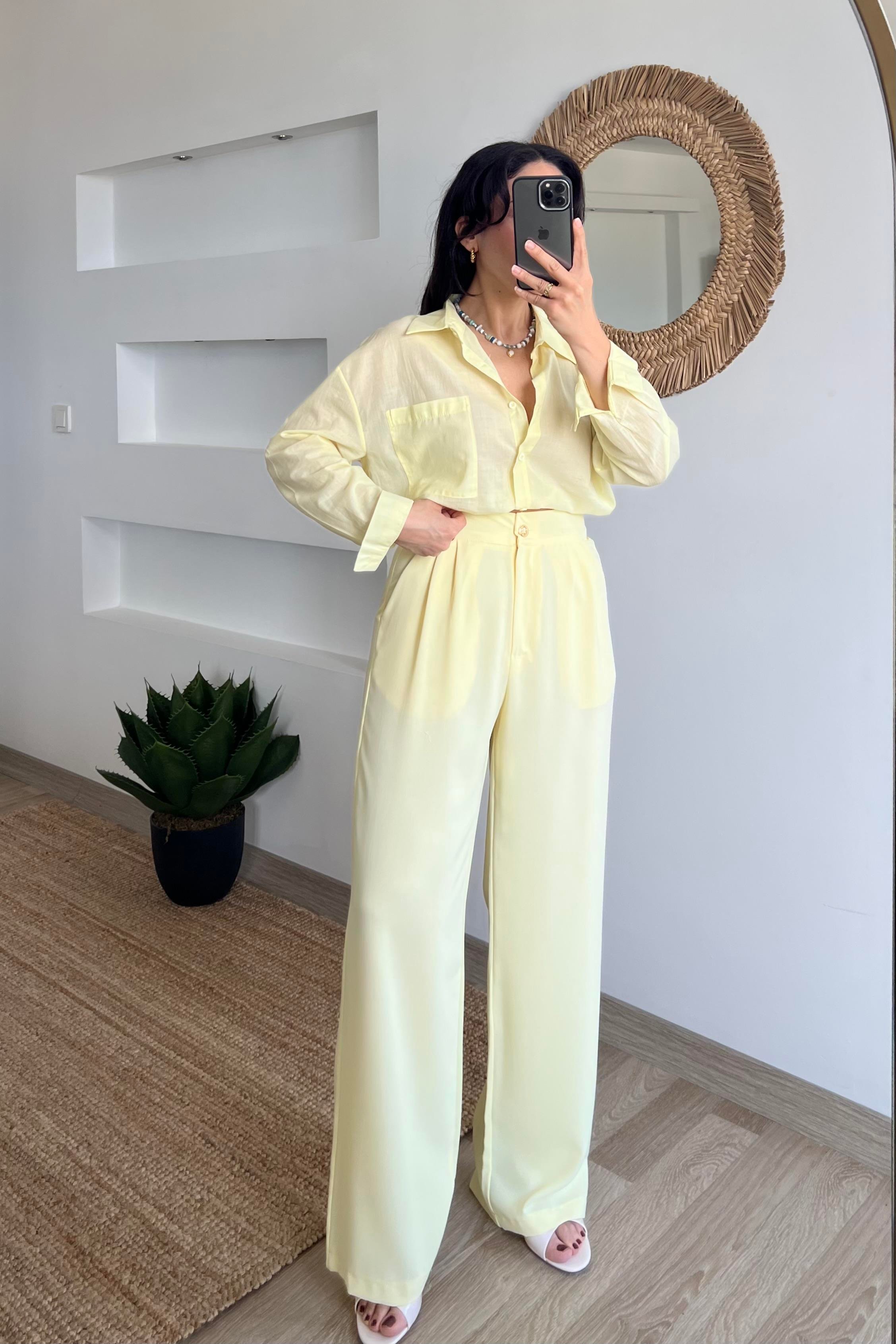 Sarı Gold Düğmeli Pantolon uygun fiyatlarda www.butikhola.com adresinde
