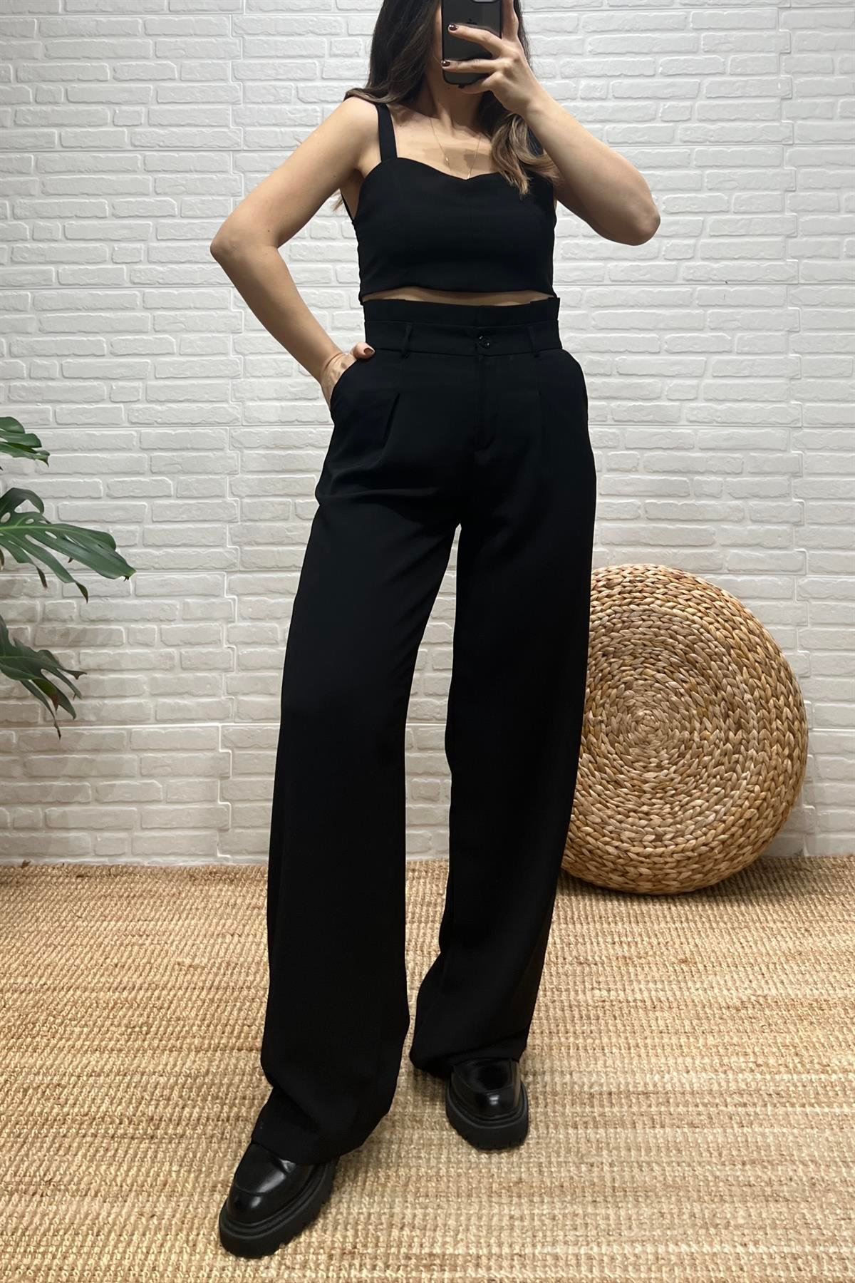 Siyah Askılı Büstiyer Pantolon Takım uygun fiyatlarda www.butikhola.com adresinde
