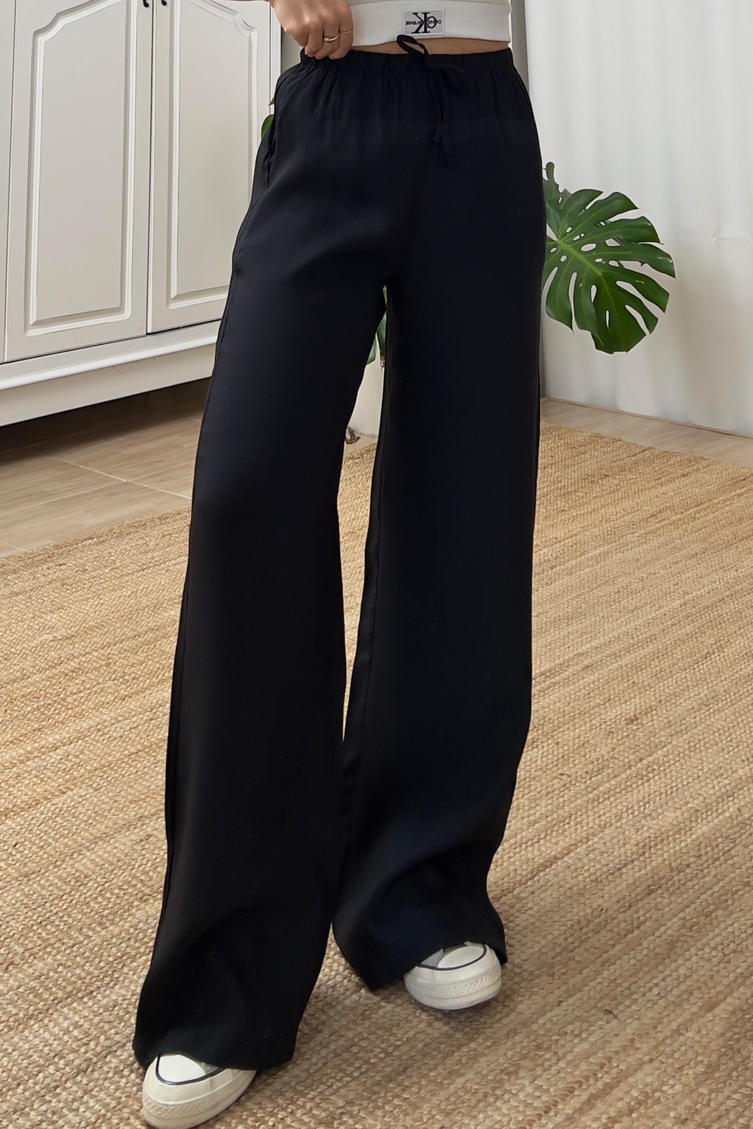 Siyah Beli İpli Tensel Pantolon uygun fiyatlarda www.butikhola.com adresinde
