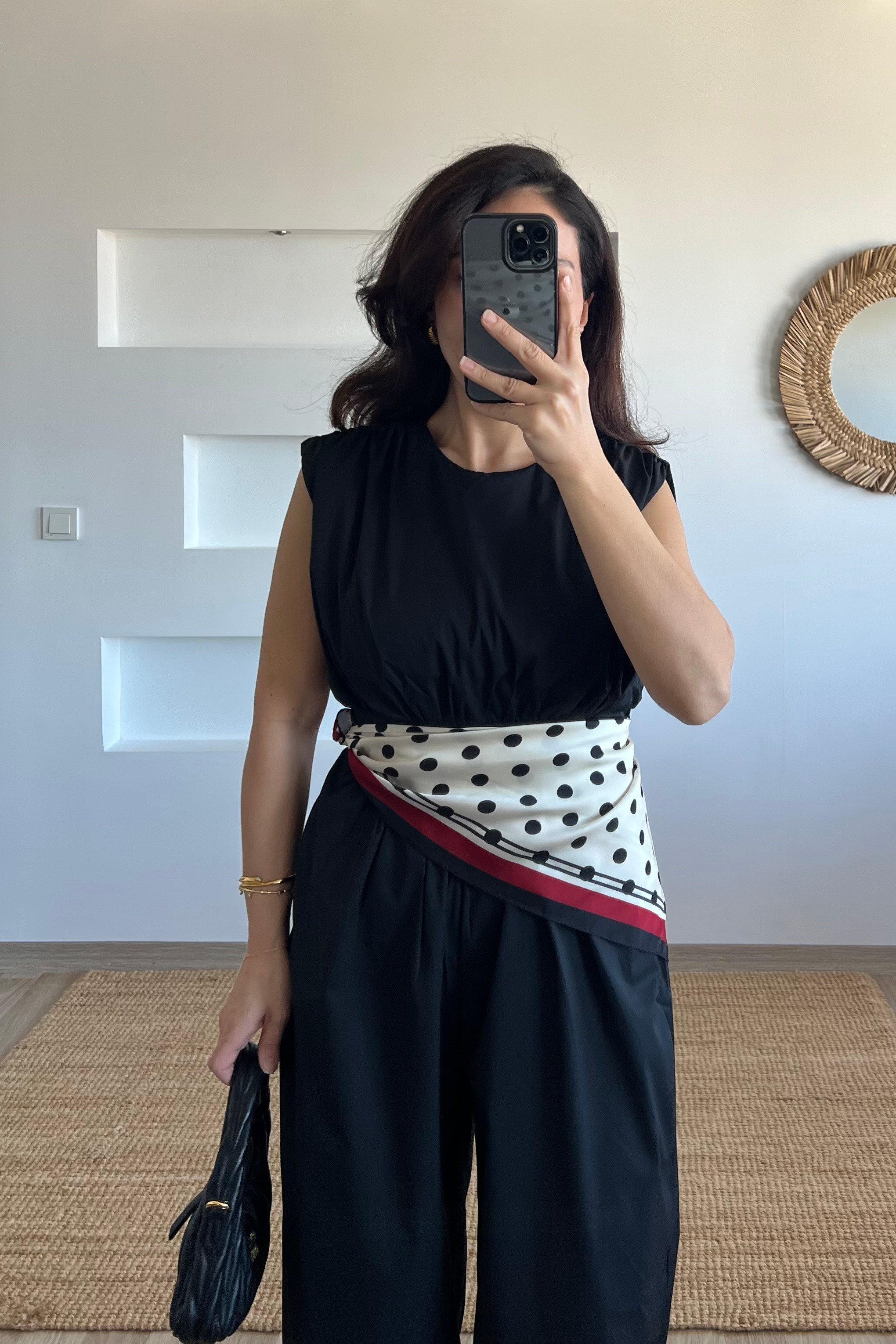 Siyah Beli Lastikli Tulum uygun fiyatlarda www.butikhola.com adresinde