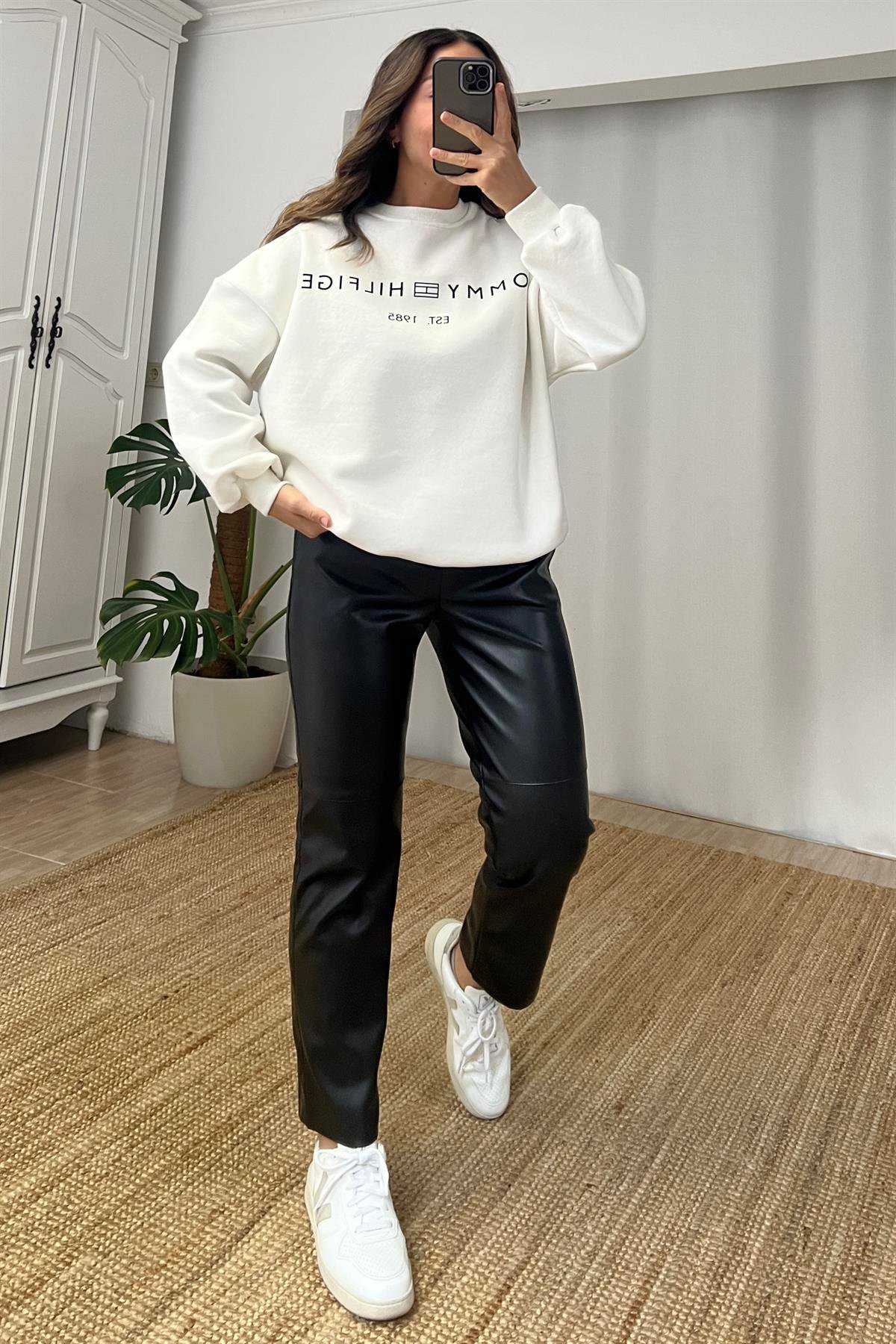 Siyah Beli Lastikli ve İpli  Deri Pantolon uygun fiyatlarda www.butikhola.com adresinde