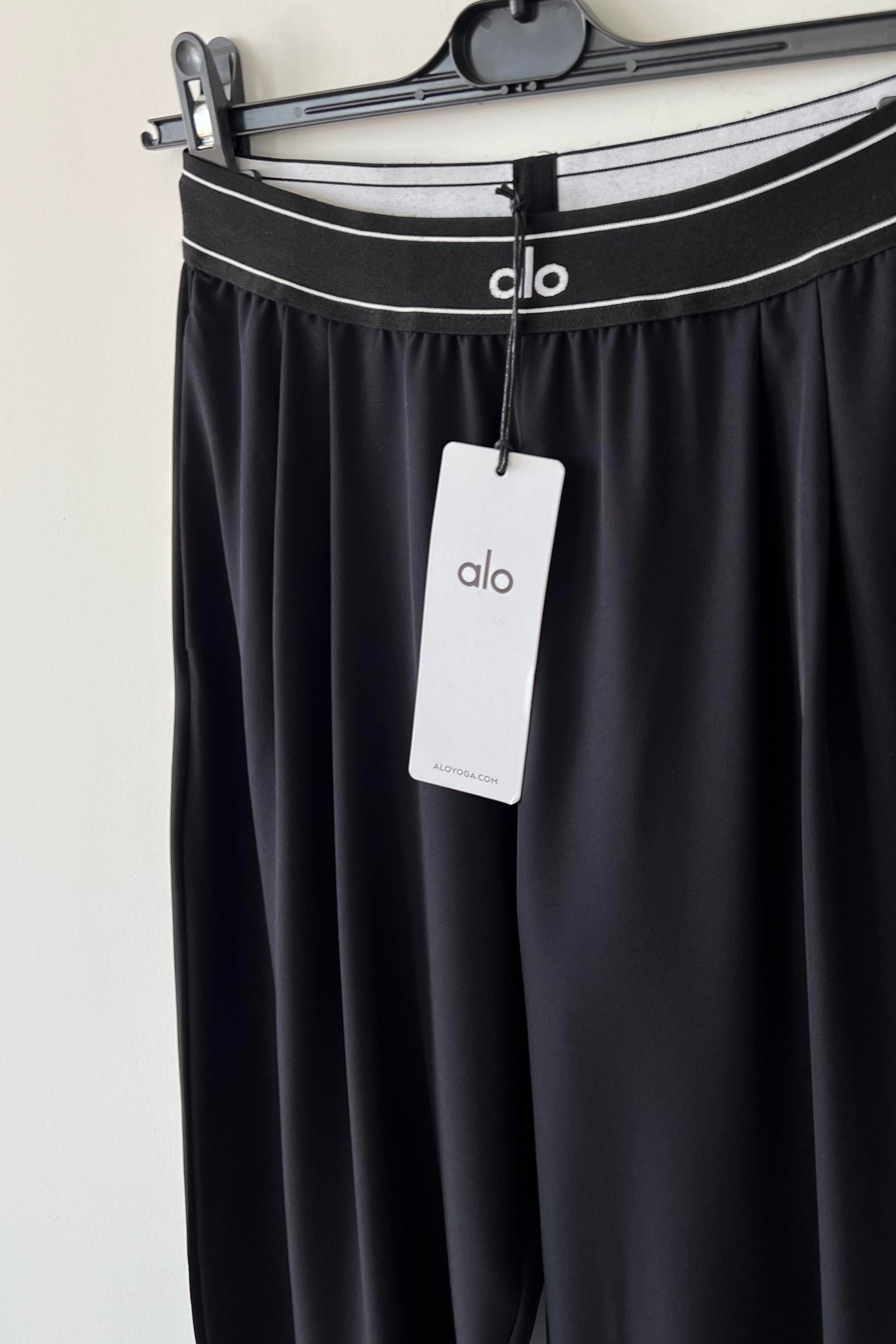 Siyah Beli Logo Şeritli Trn Pantolon uygun fiyatlarda www.butikhola.com adresinde