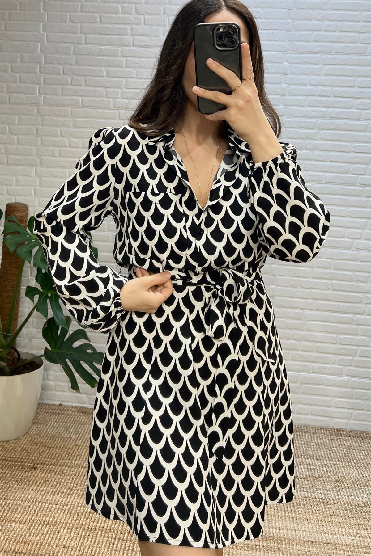 Siyah Cep Detaylı Kuşaklı Elbise uygun fiyatlarda www.butikhola.com adresinde