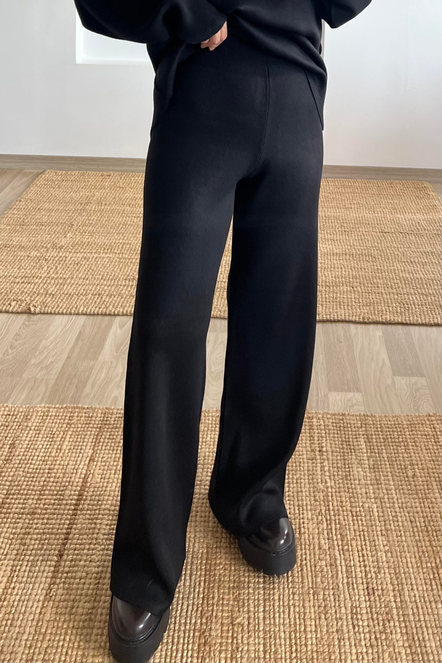 Siyah Comfort Triko Takım uygun fiyatlarda www.butikhola.com adresinde