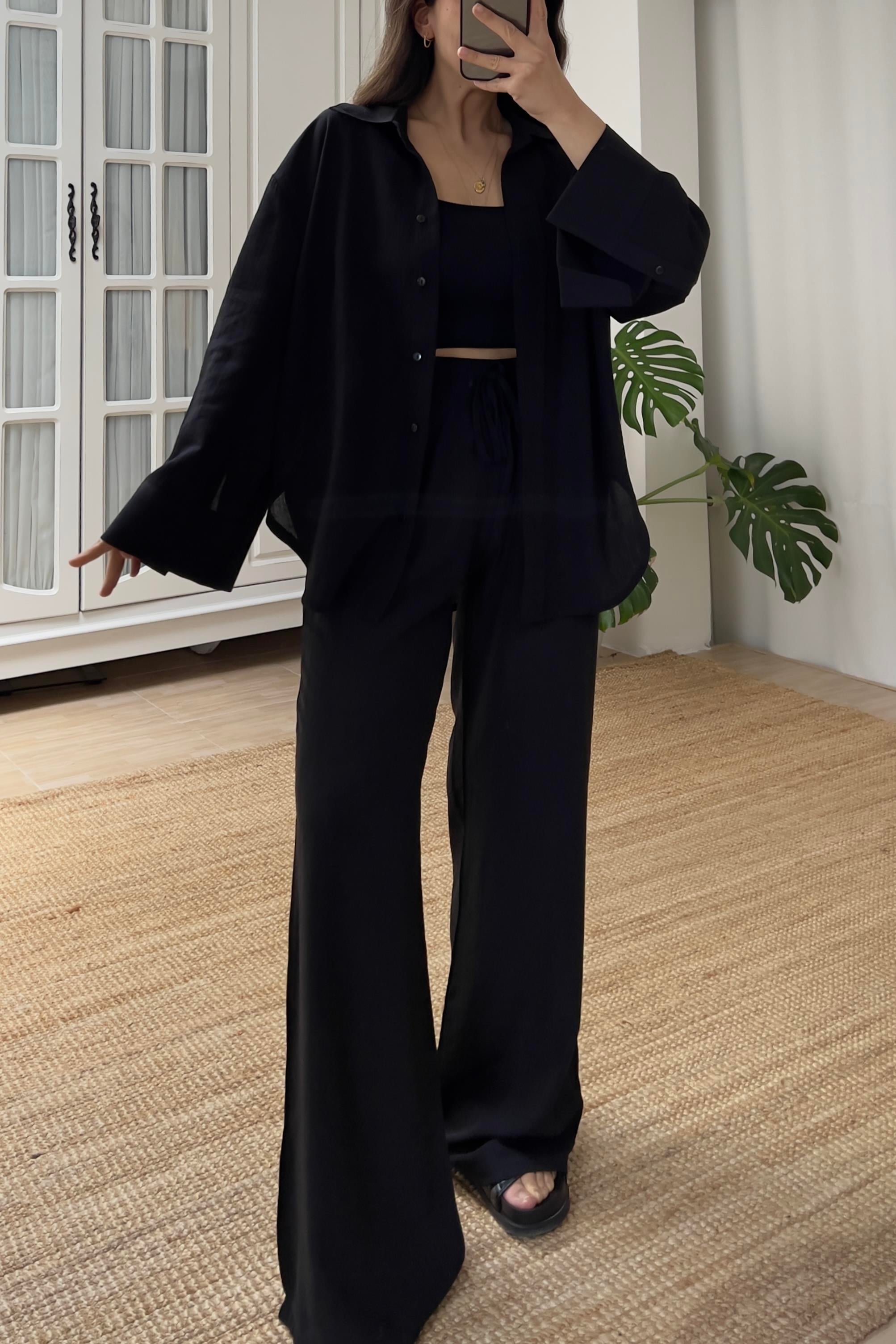 Siyah Dokulu Gömlek Pantolon Takım uygun fiyatlarda www.butikhola.com adresinde