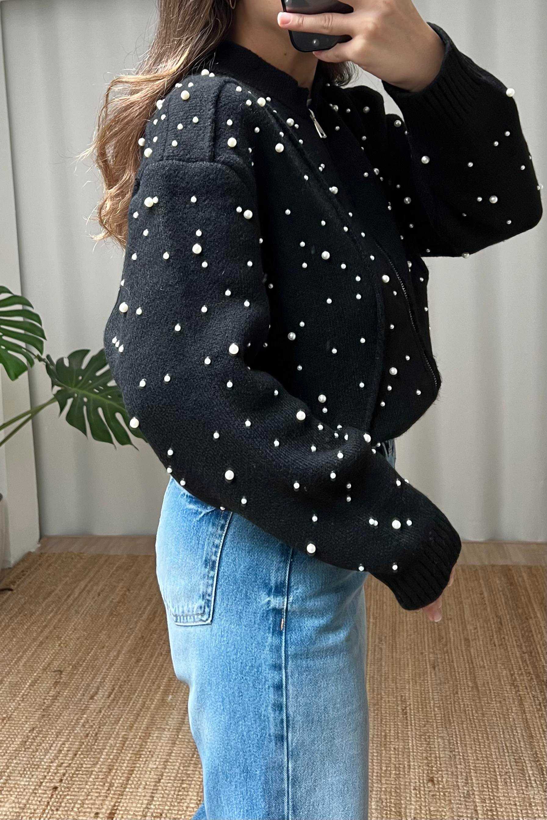 Siyah İnci Detaylı Bomber Hırka uygun fiyatlarda www.butikhola.com adresinde