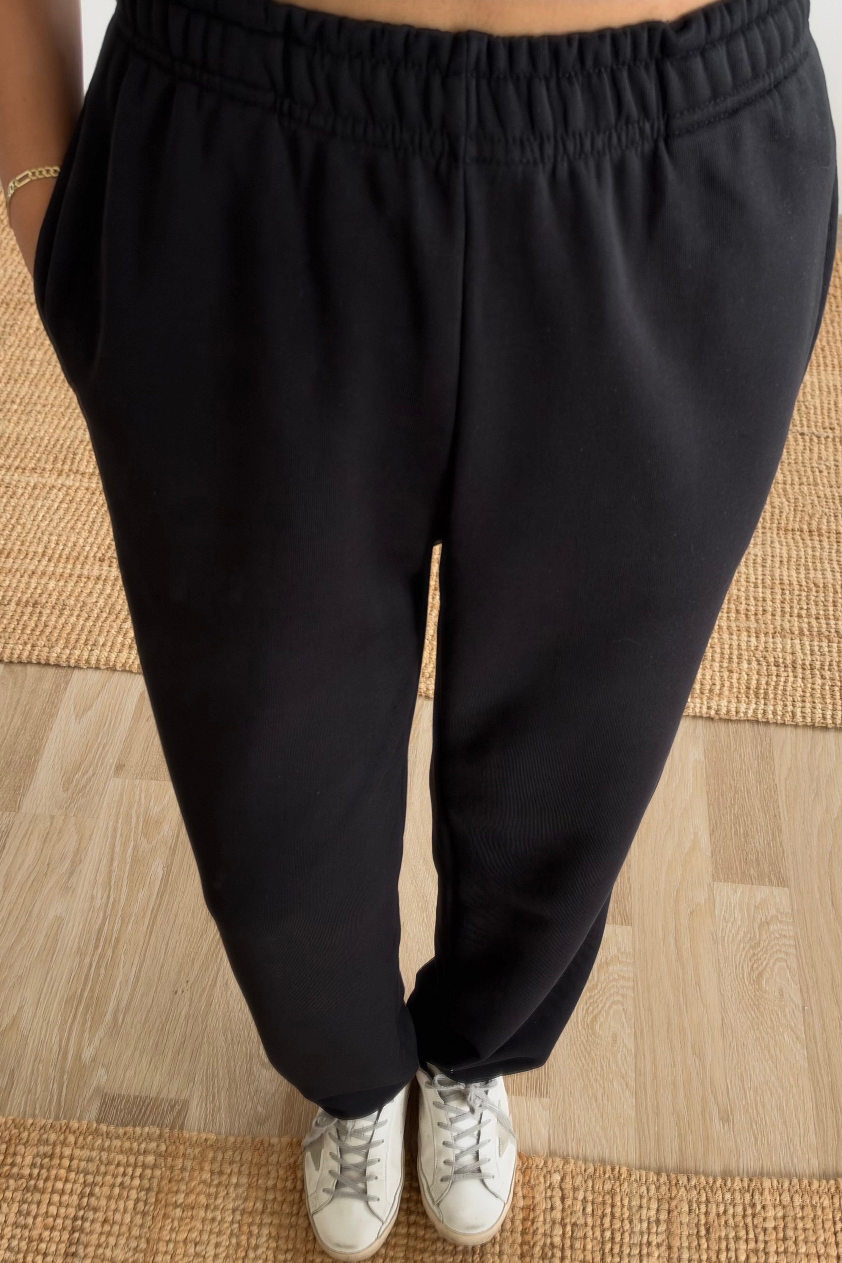Siyah Jogger Eşofman uygun fiyatlarda www.butikhola.com adresinde