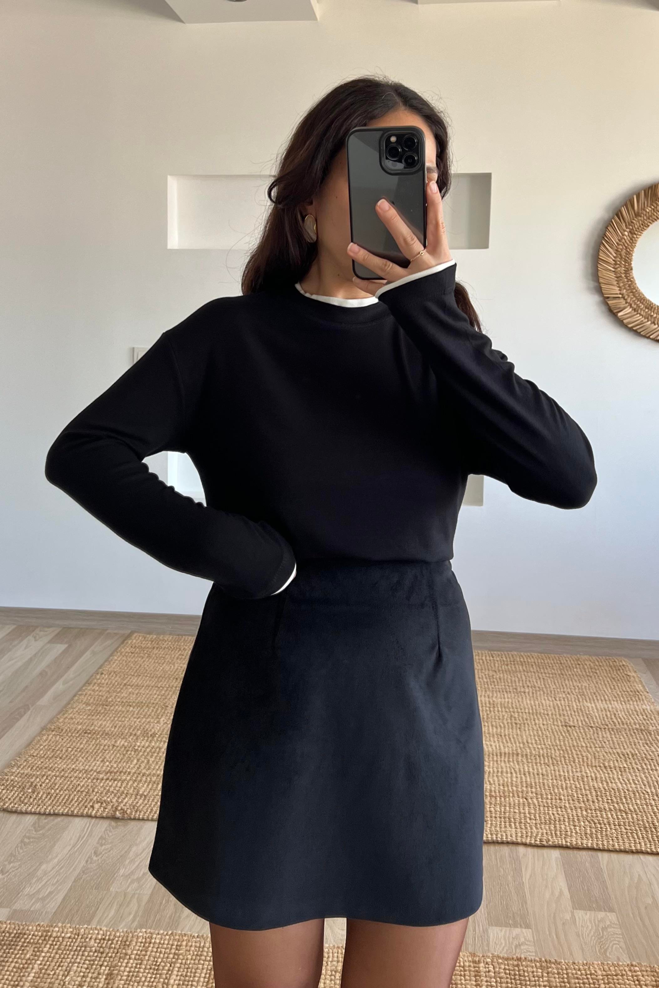 Siyah Kadife Mini Etek uygun fiyatlarda www.butikhola.com adresinde