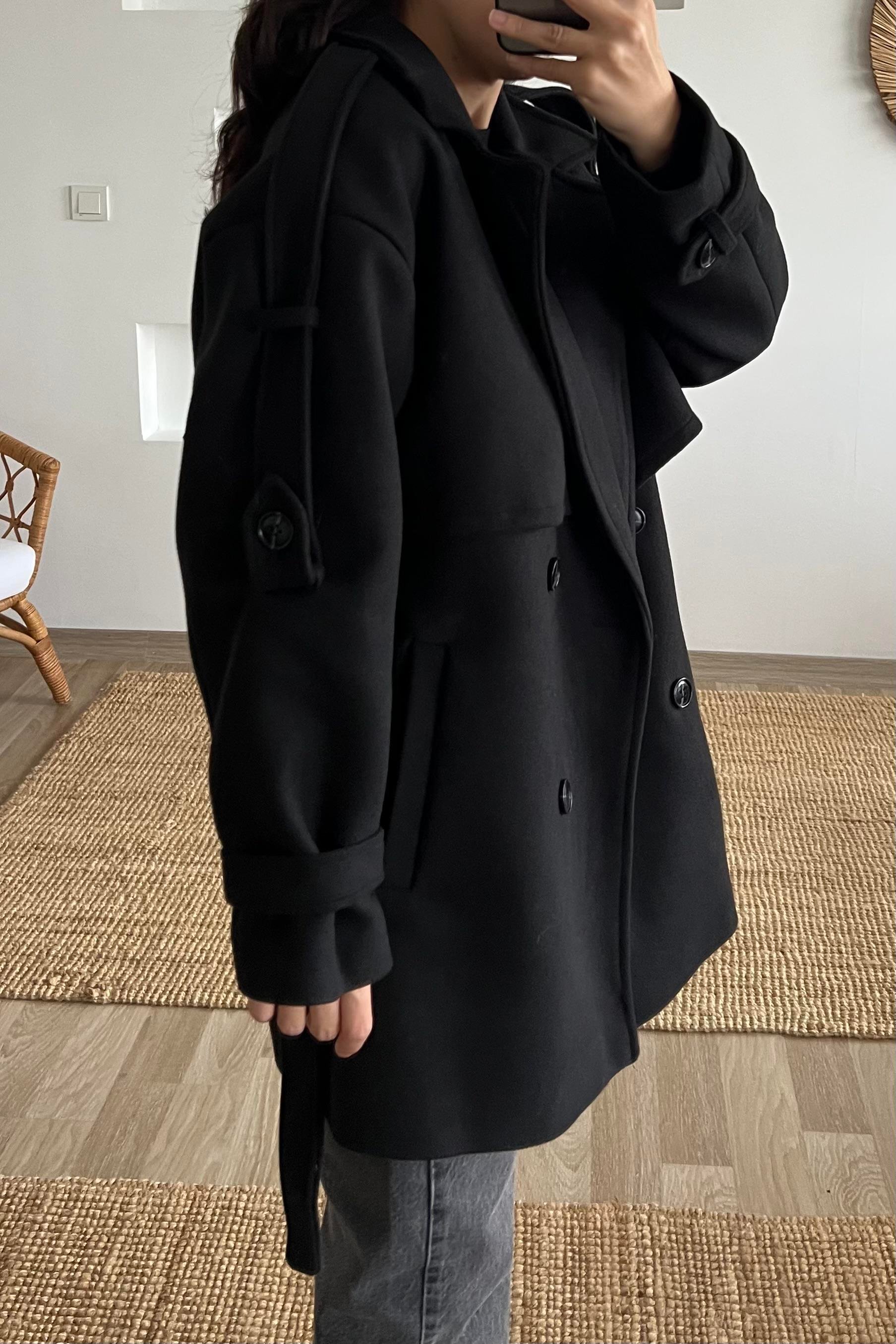 Siyah Kuşaklı Ara Boy Kaşe Kaban uygun fiyatlarda www.butikhola.com adresinde