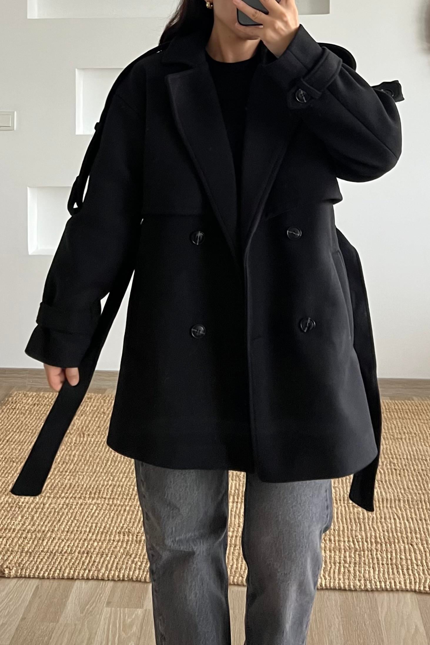 Siyah Kuşaklı Ara Boy Kaşe Kaban uygun fiyatlarda www.butikhola.com adresinde