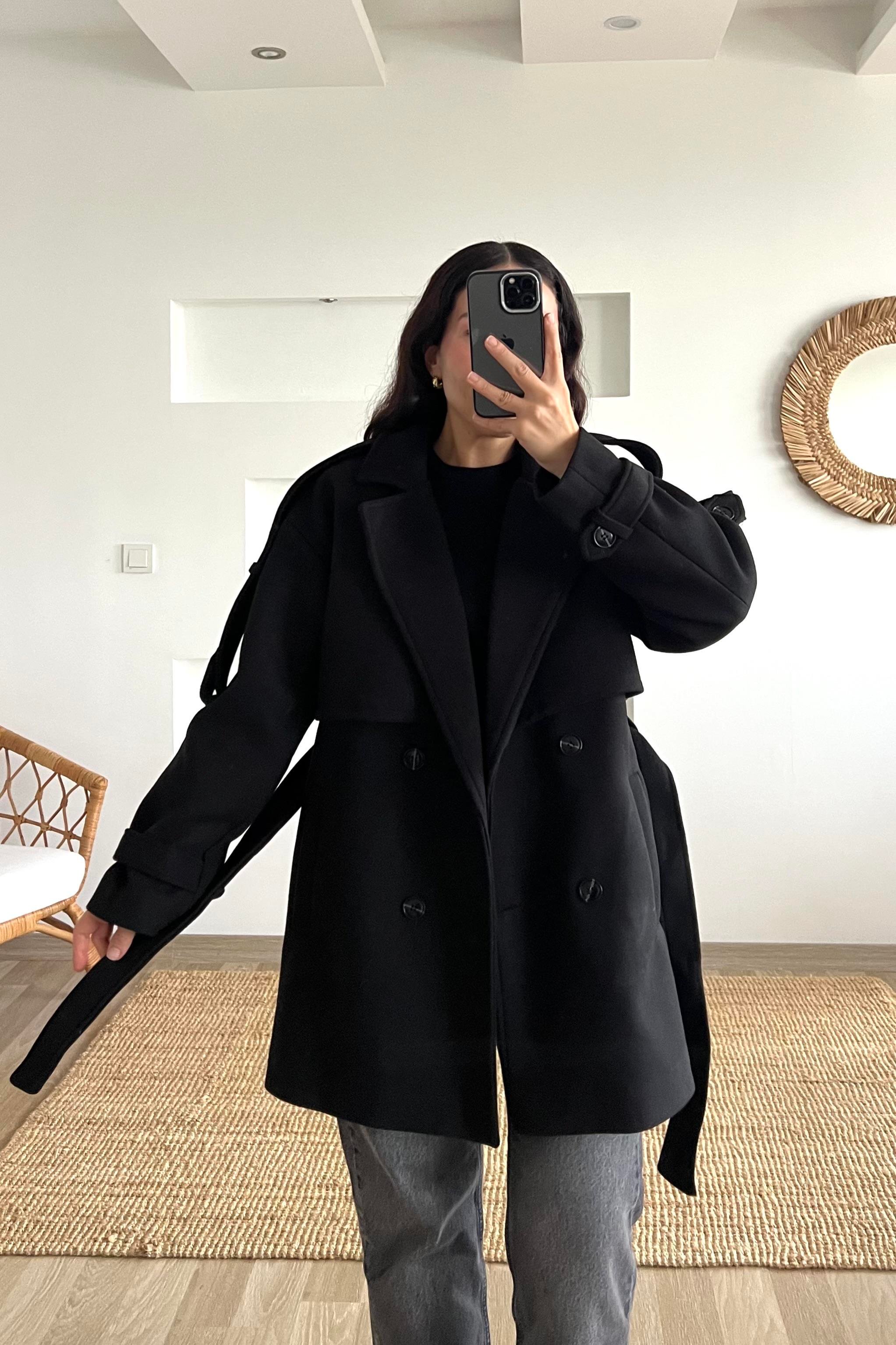 Siyah Kuşaklı Ara Boy Kaşe Kaban uygun fiyatlarda www.butikhola.com adresinde