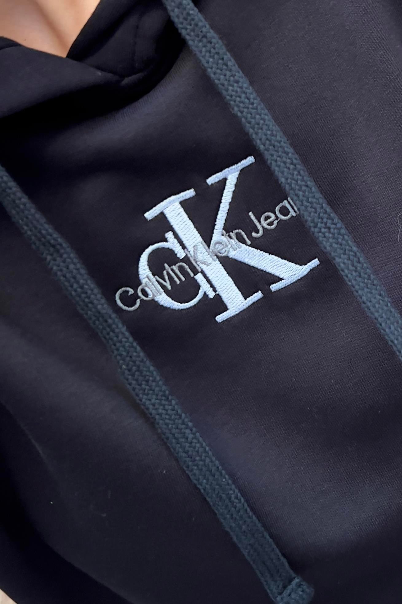 Siyah Logo Nakışlı Kapüşonlu Sweatshirt uygun fiyatlarda www.butikhola.com adresinde