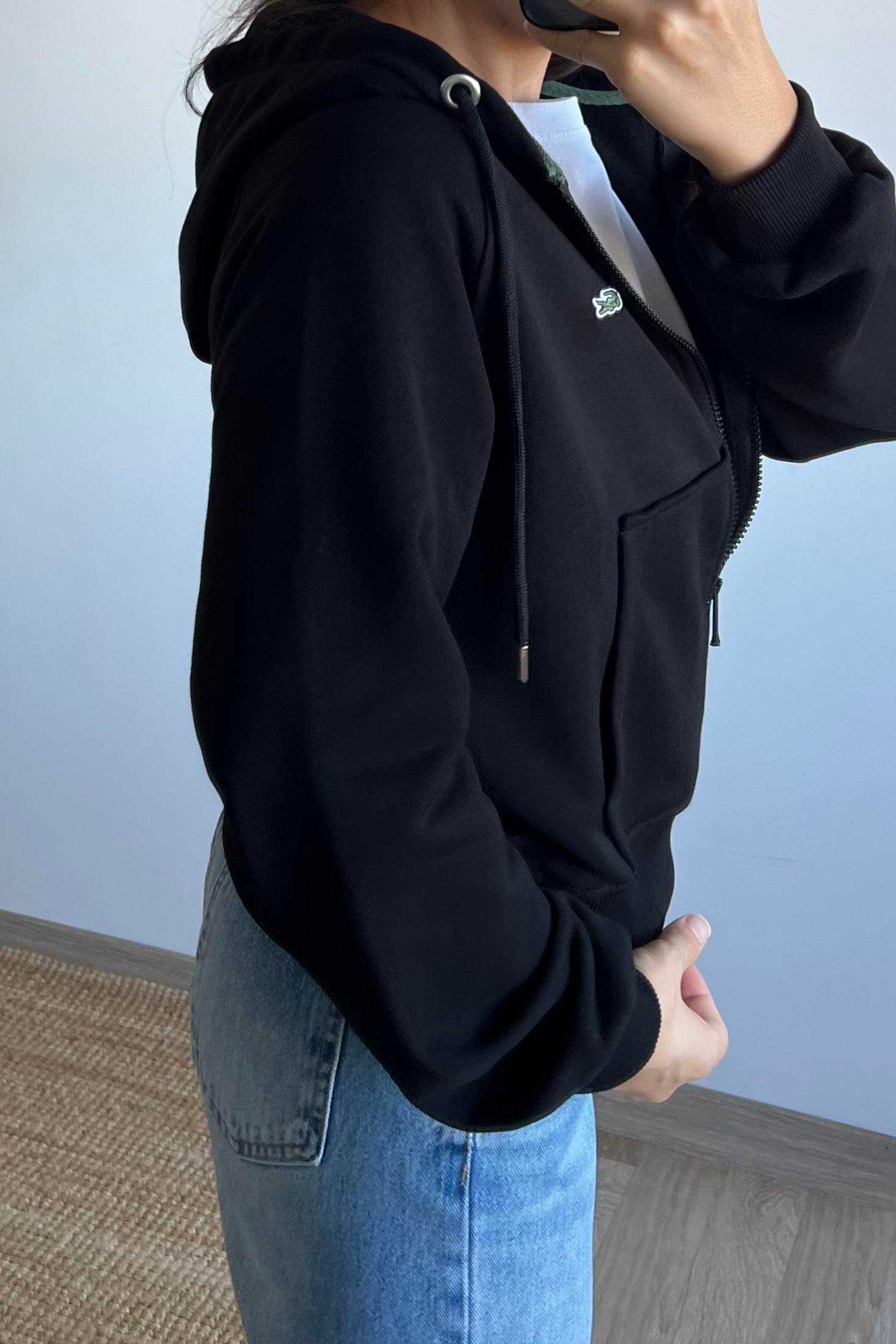 Siyah Logo Nakışlı Sweat Hırka uygun fiyatlarda www.butikhola.com adresinde