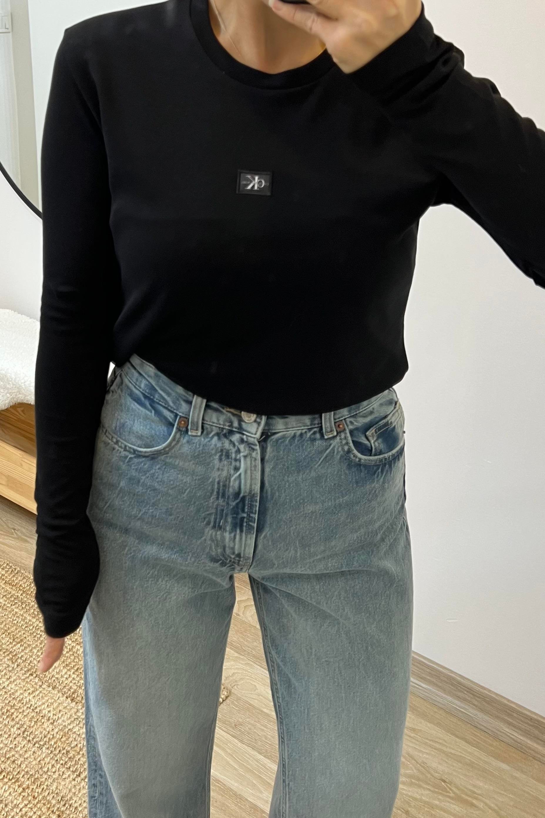 Siyah Logo Nakışlı Uzun Kol Bluz uygun fiyatlarda www.butikhola.com adresinde