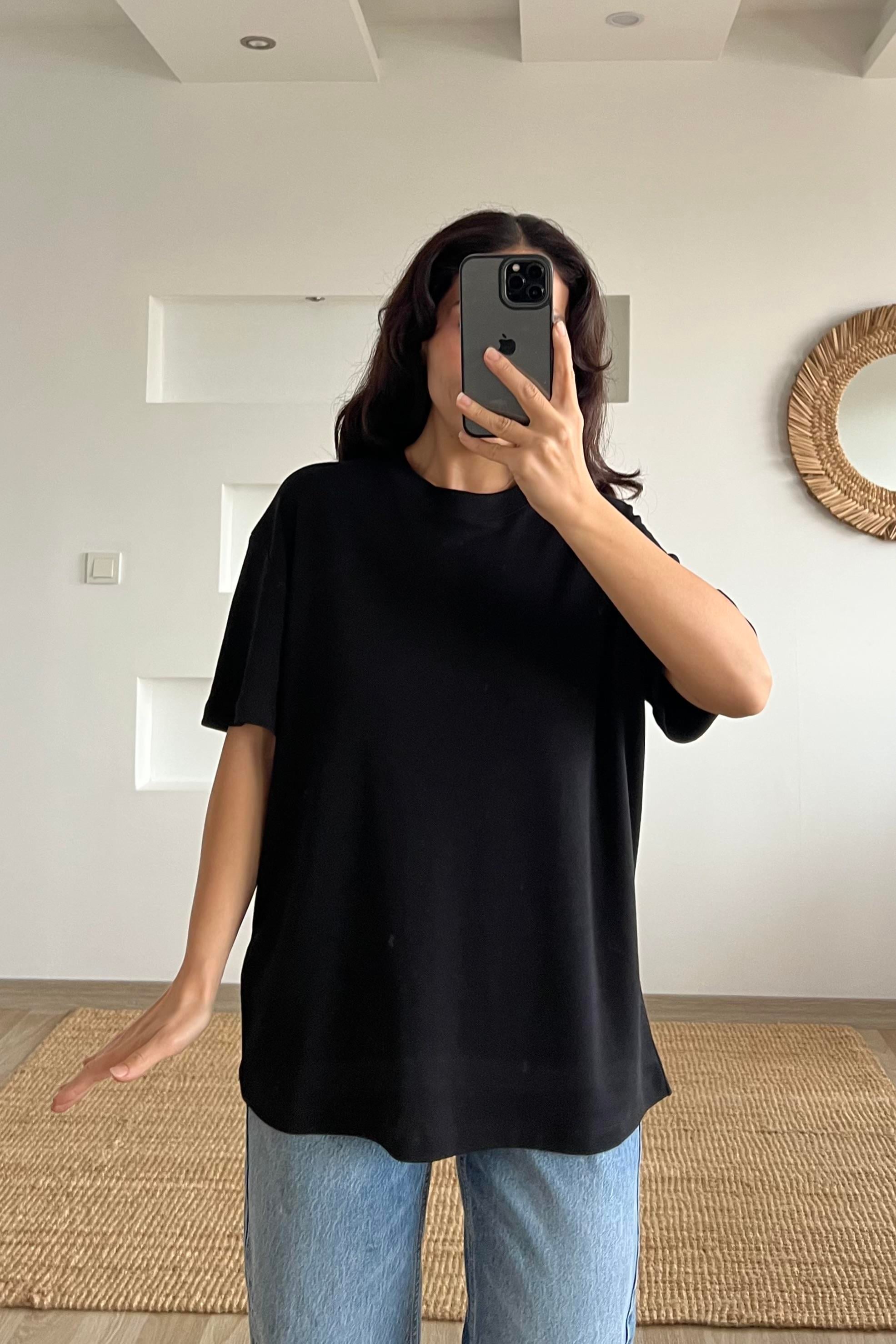 Siyah Organik Pamuklu Oversize Basic Tshirt uygun fiyatlarda www.butikhola.com adresinde