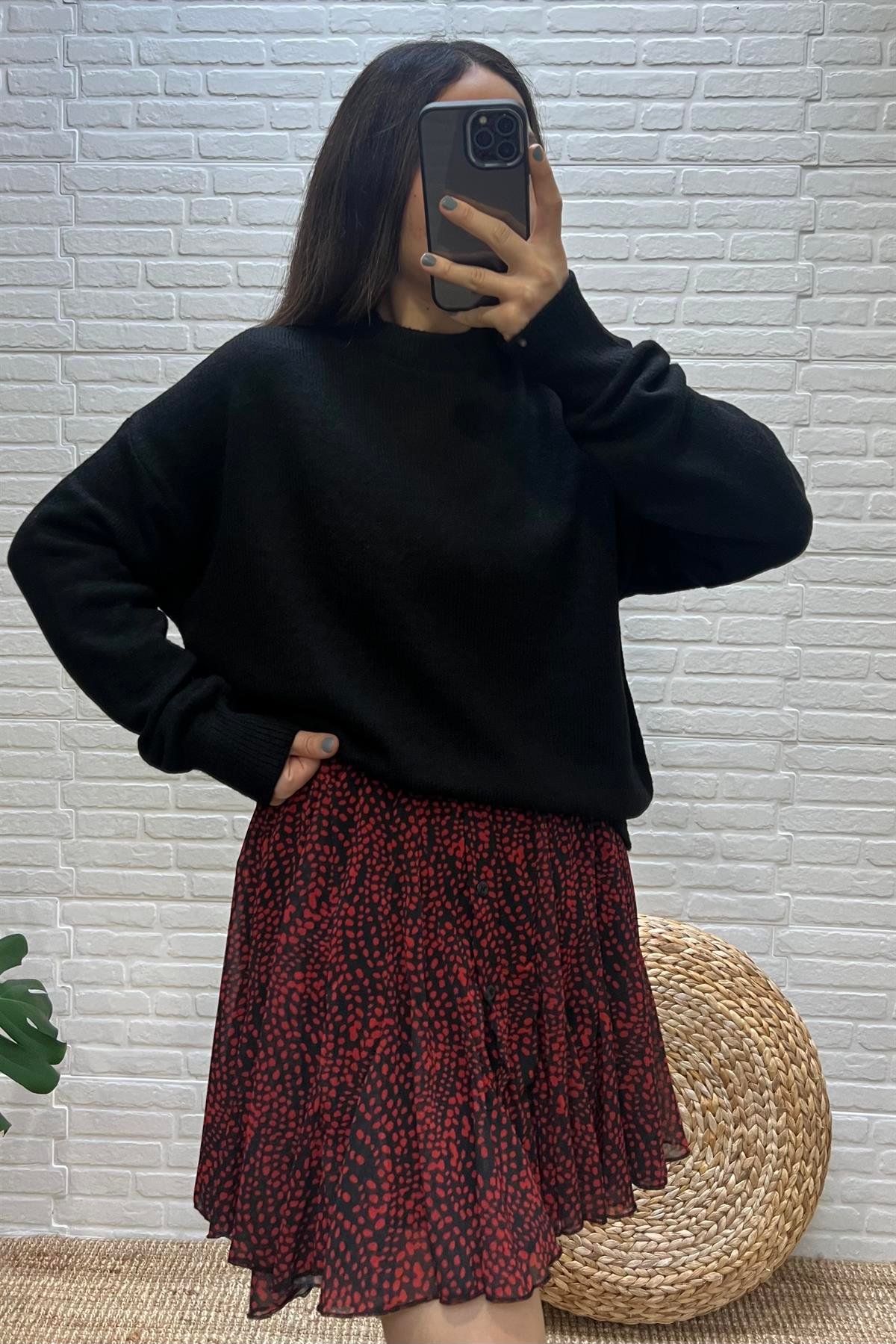 Siyah Oversize Basic Kazak uygun fiyatlarda www.butikhola.com adresinde