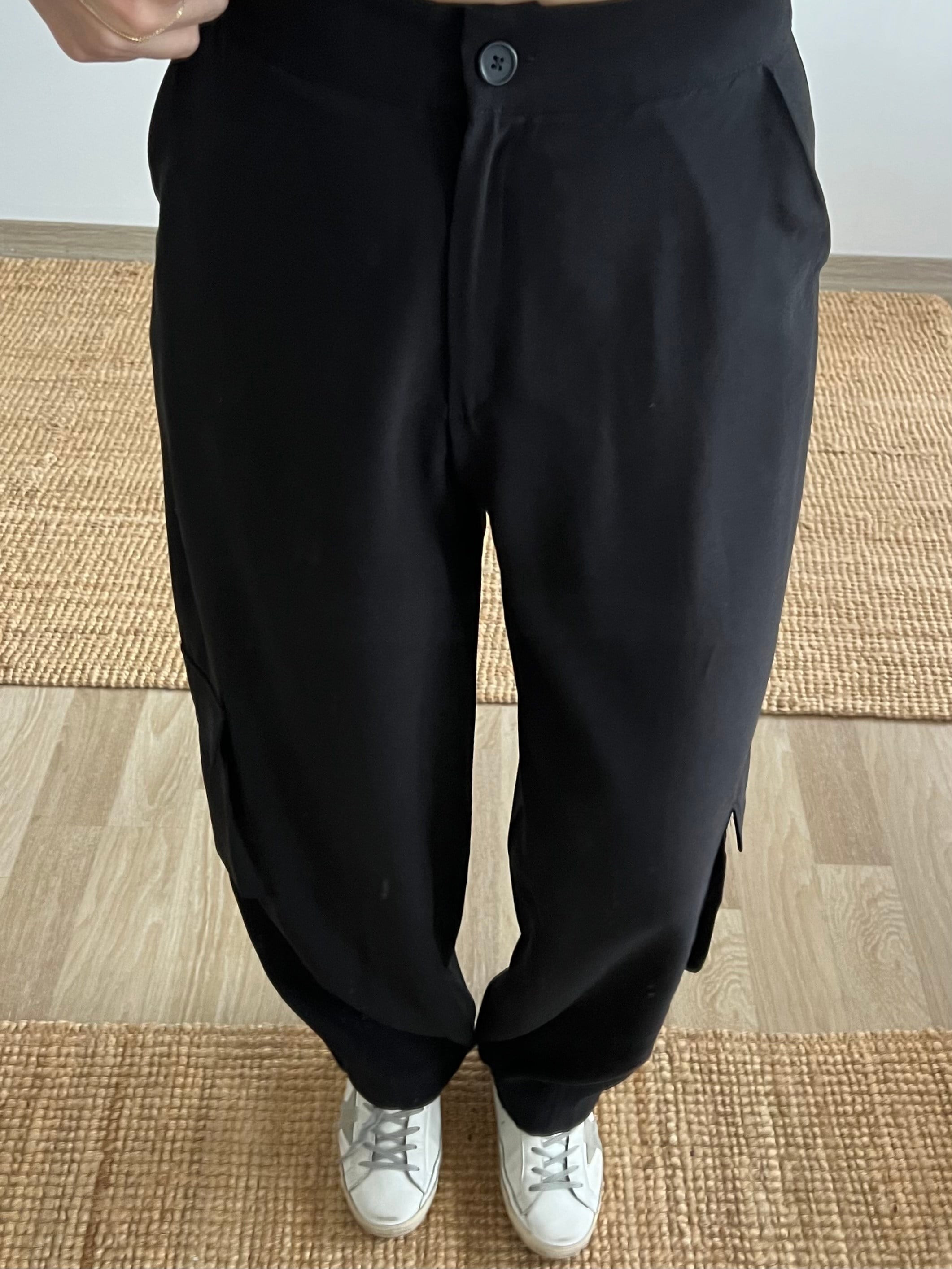 Siyah Paçası Pensli Kargo Cep Pantolon uygun fiyatlarda www.butikhola.com adresinde