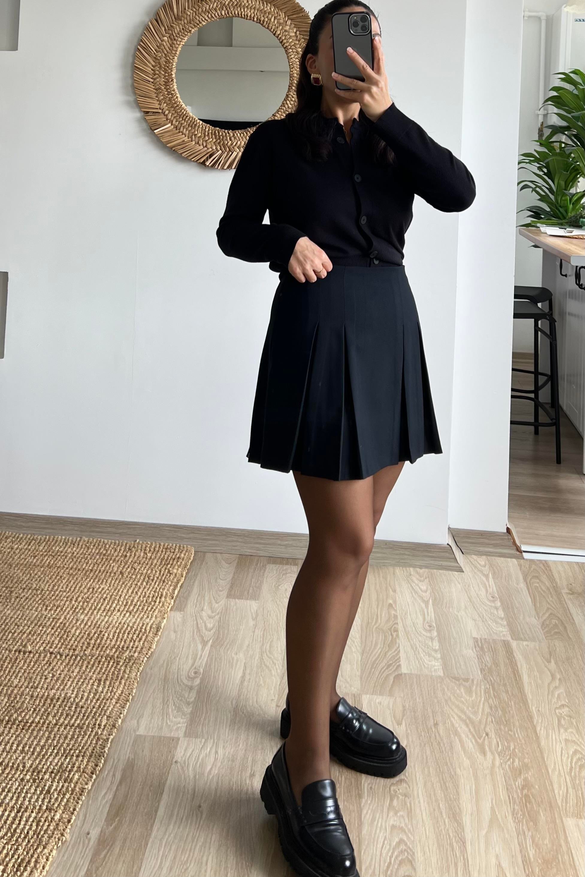 Siyah Pileli Premium Etek  uygun fiyatlarda www.butikhola.com adresinde