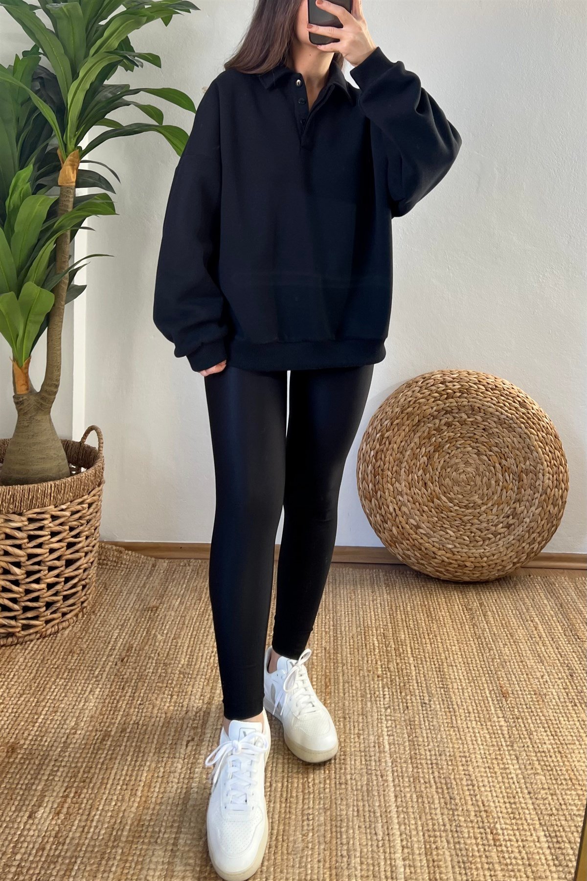 Siyah Pola Yaka eOversize Sweatshirt uygun fiyatlarda www.butikhola.com adresinde