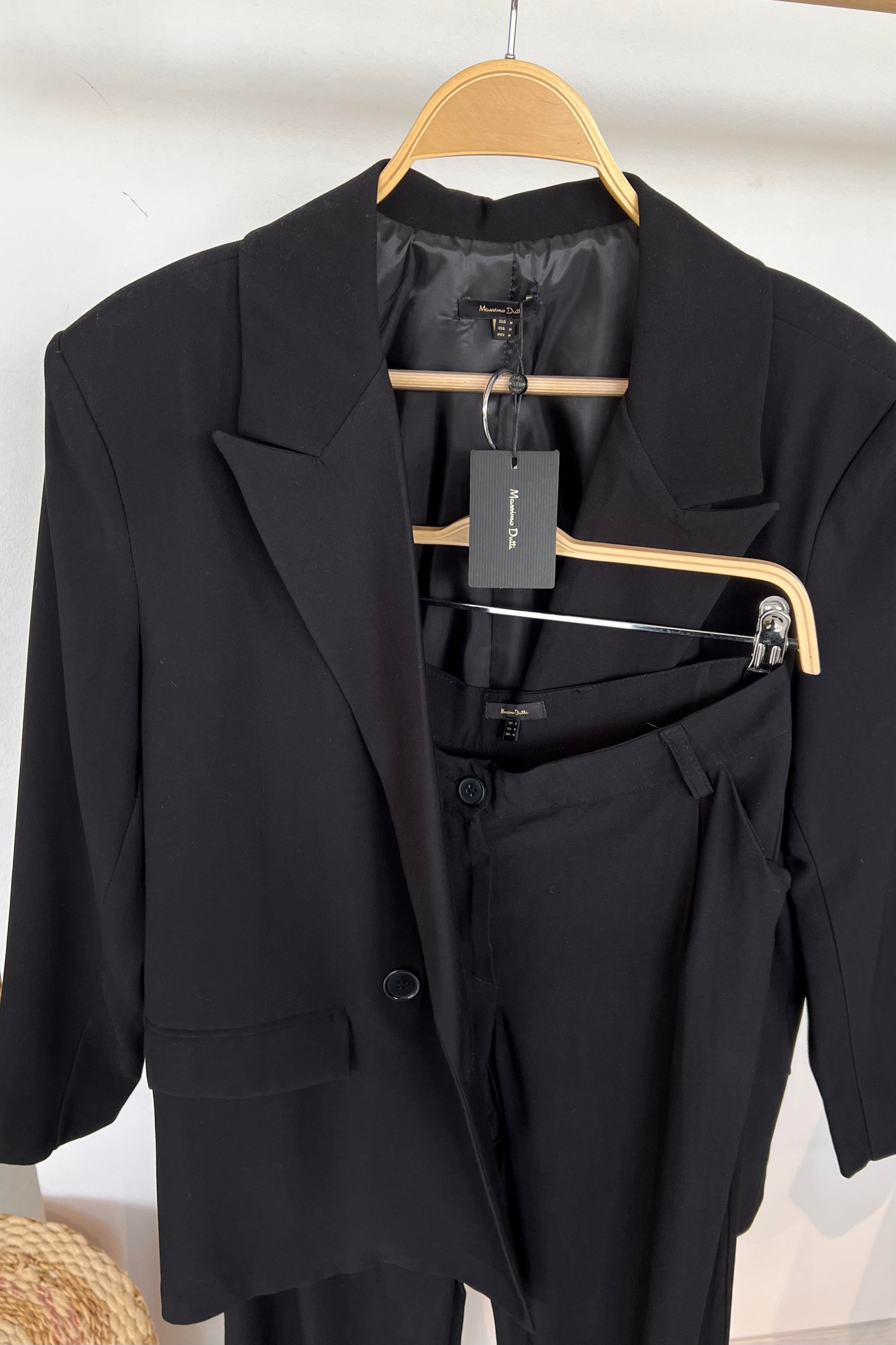 Siyah Premium Blazer ve Pantolon Takım uygun fiyatlarda www.butikhola.com adresinde