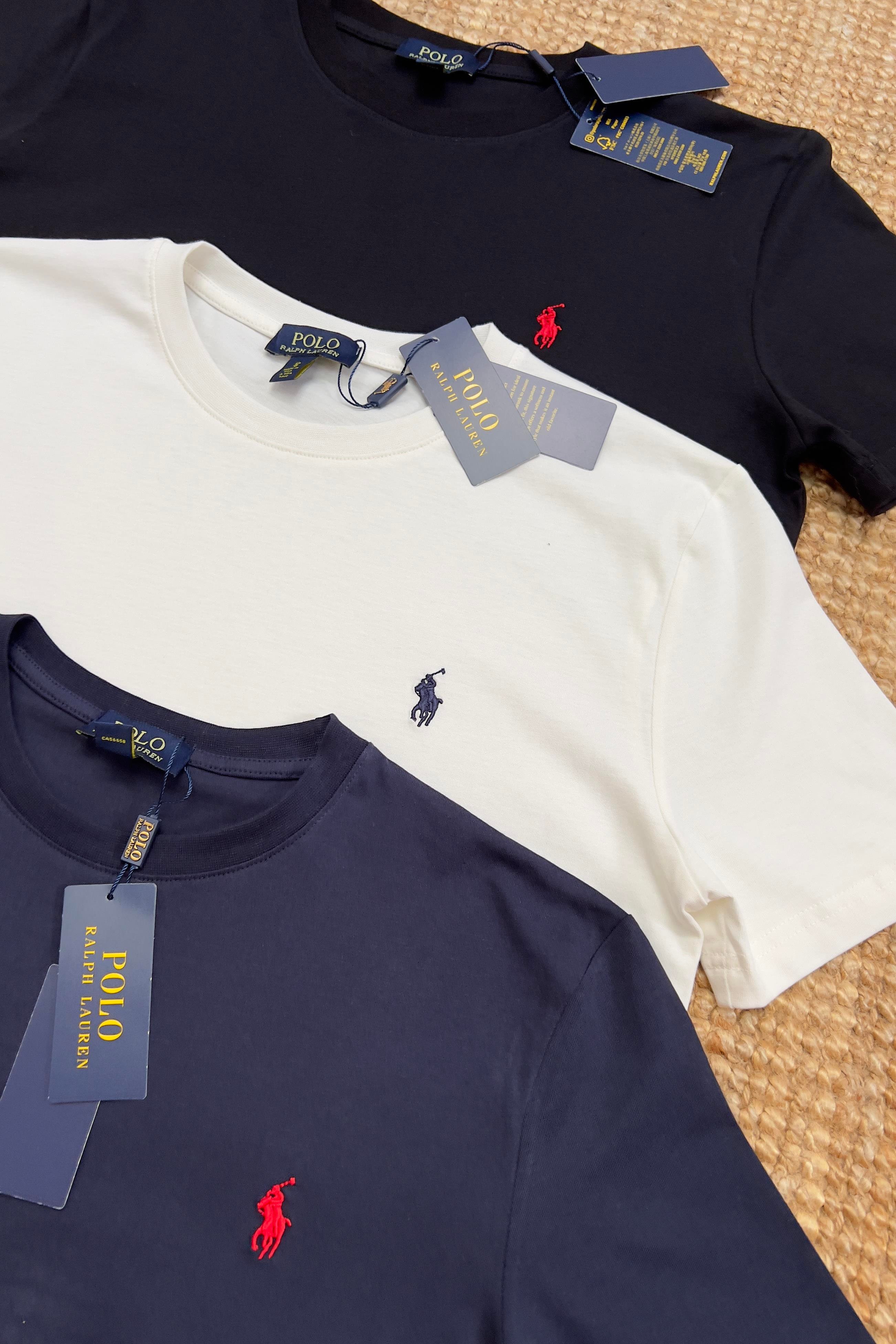 Siyah PRL Mini Nakış Logolu Tshirt uygun fiyatlarda www.butikhola.com adresinde