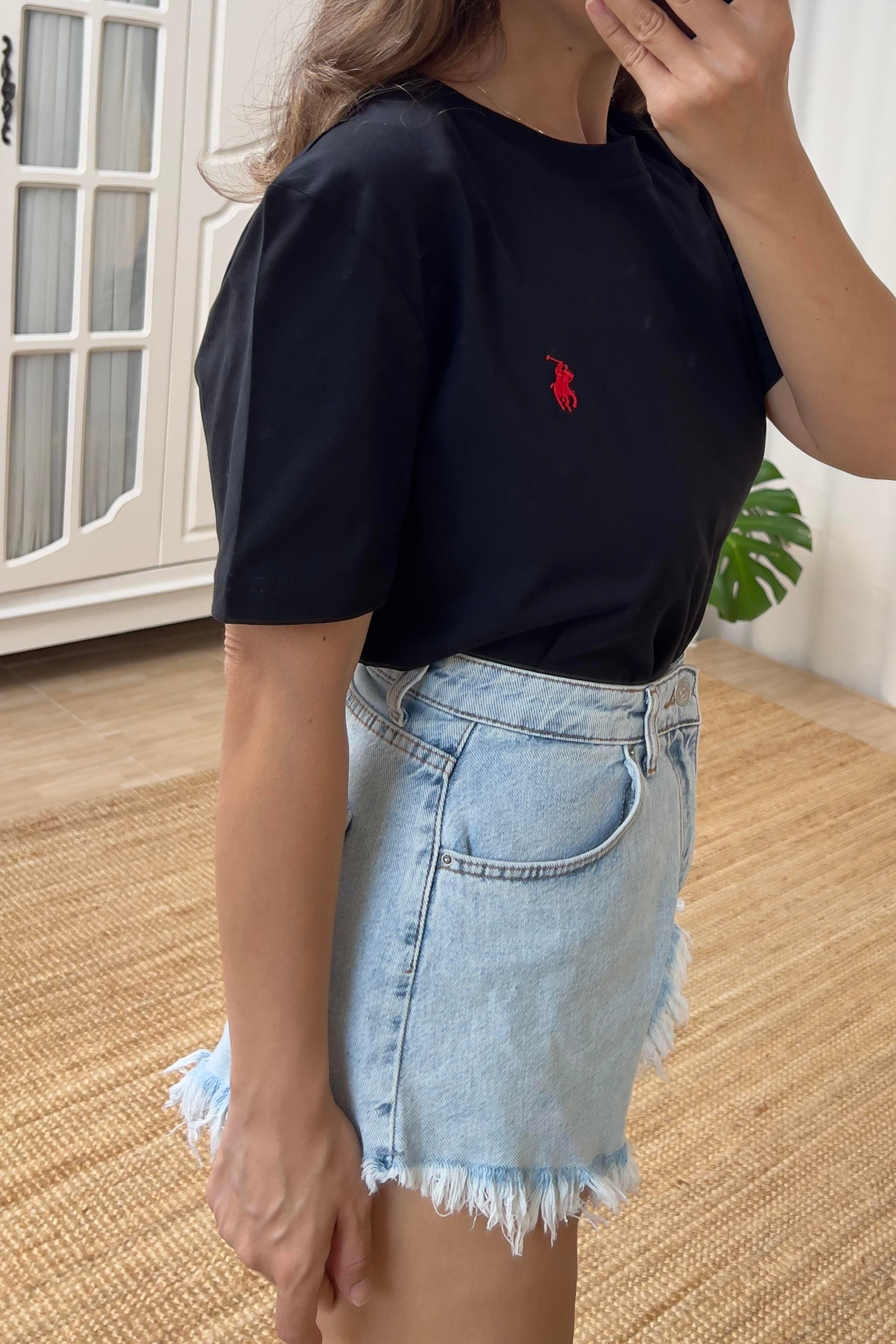 Siyah PRL Mini Nakış Logolu Tshirt uygun fiyatlarda www.butikhola.com adresinde