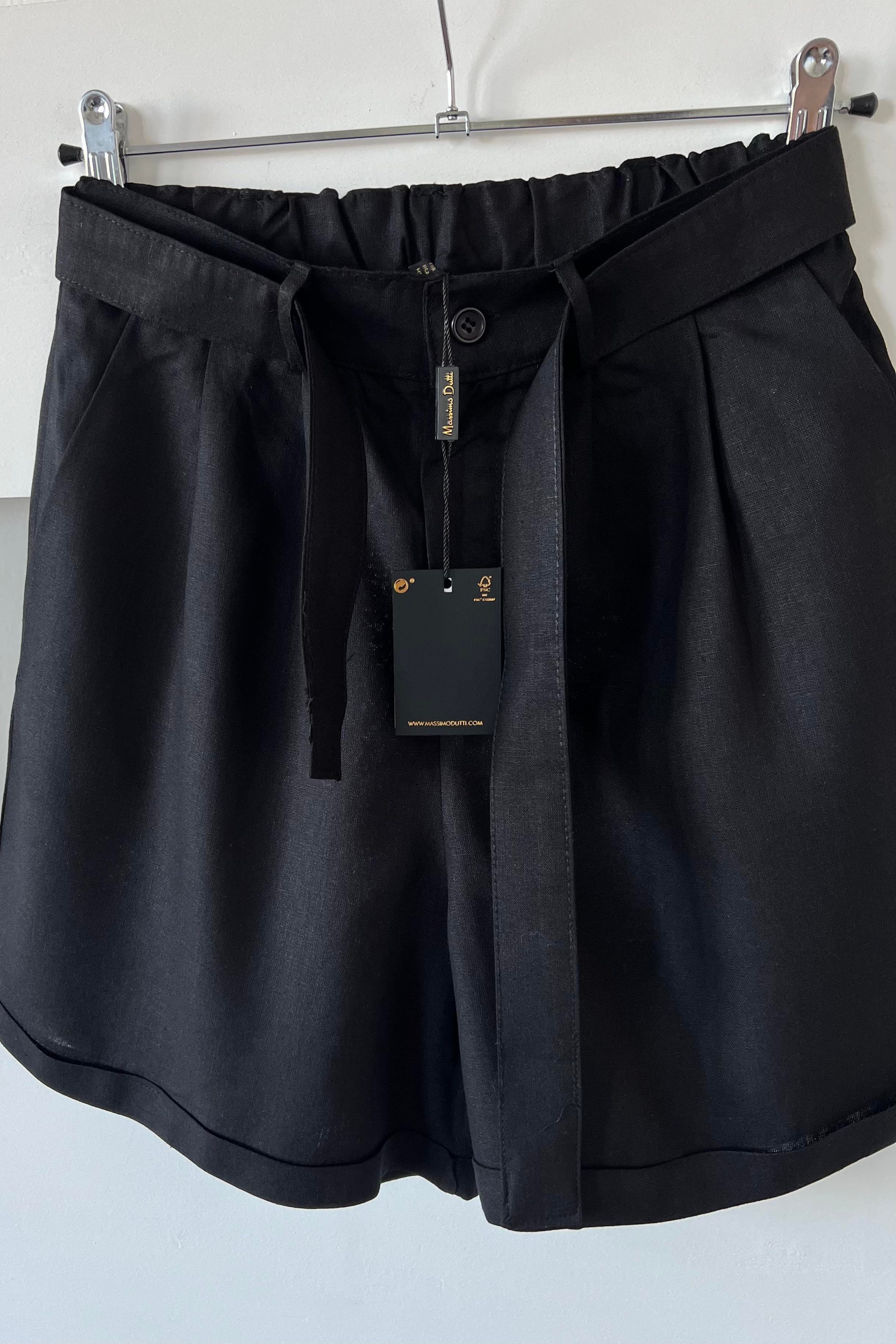Siyah Şehir Boy Ham Keten Şort uygun fiyatlarda www.butikhola.com adresinde