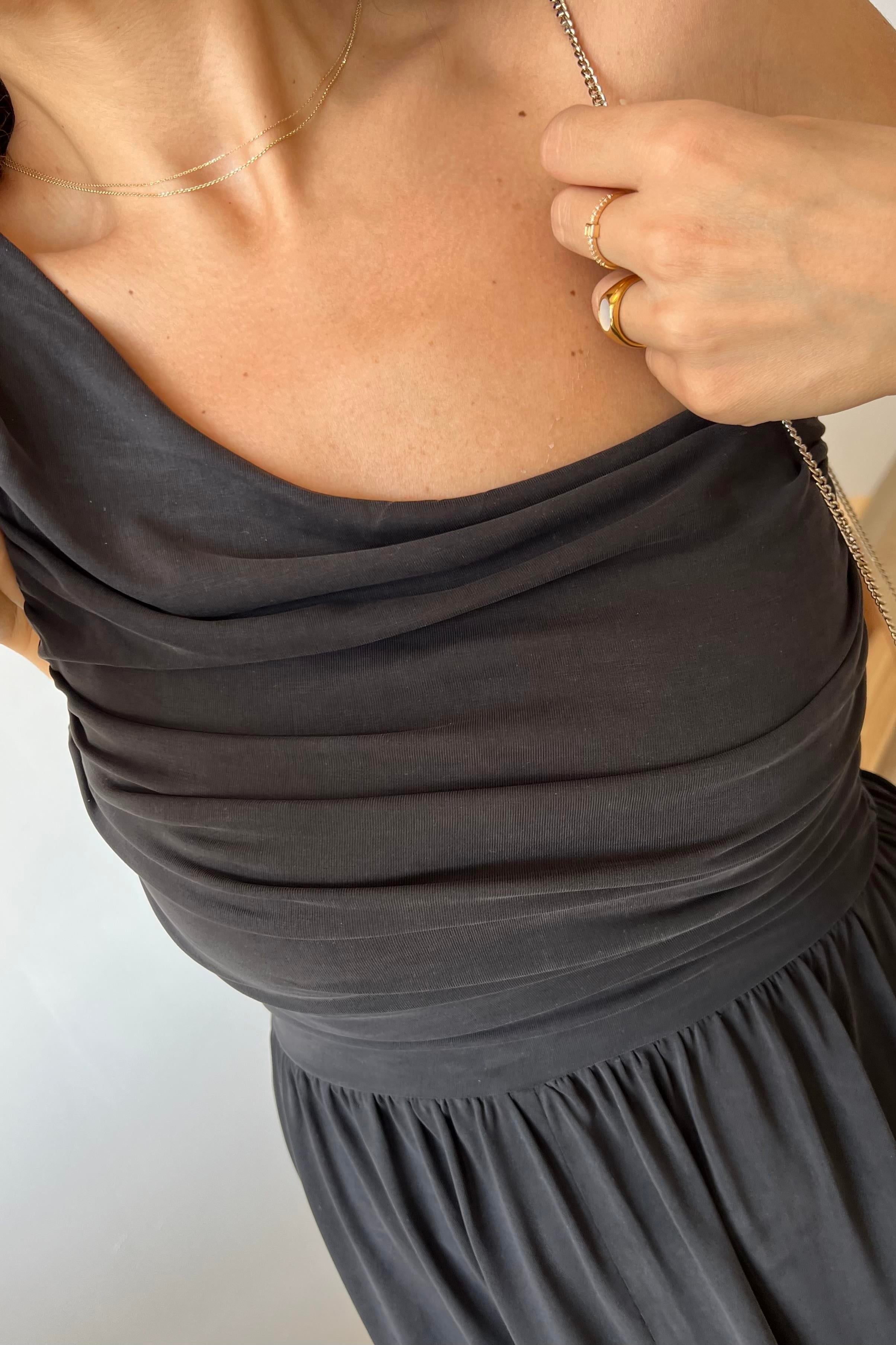 Siyah Tek Omuz Drapeli Modal Elbise uygun fiyatlarda www.butikhola.com adresinde