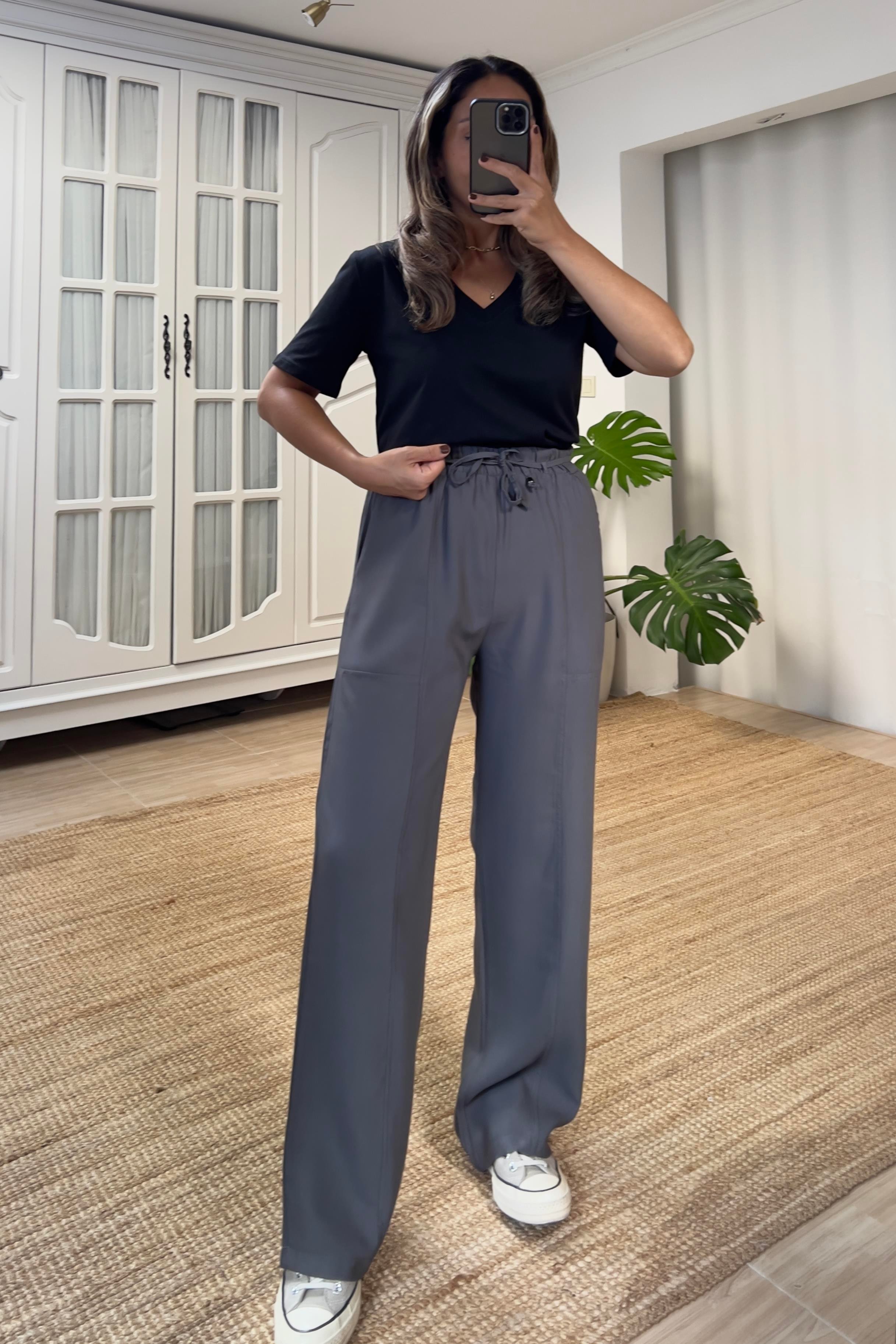 Siyah V Yaka Organik Pamuklu Basic Tshirt uygun fiyatlarda www.butikhola.com adresinde