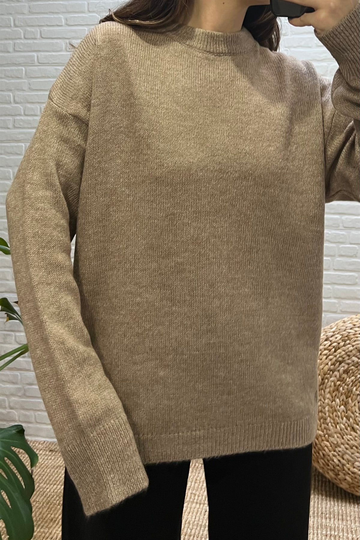 Sütlü Kahve Oversize Basic Kazak uygun fiyatlarda www.butikhola.com adresinde