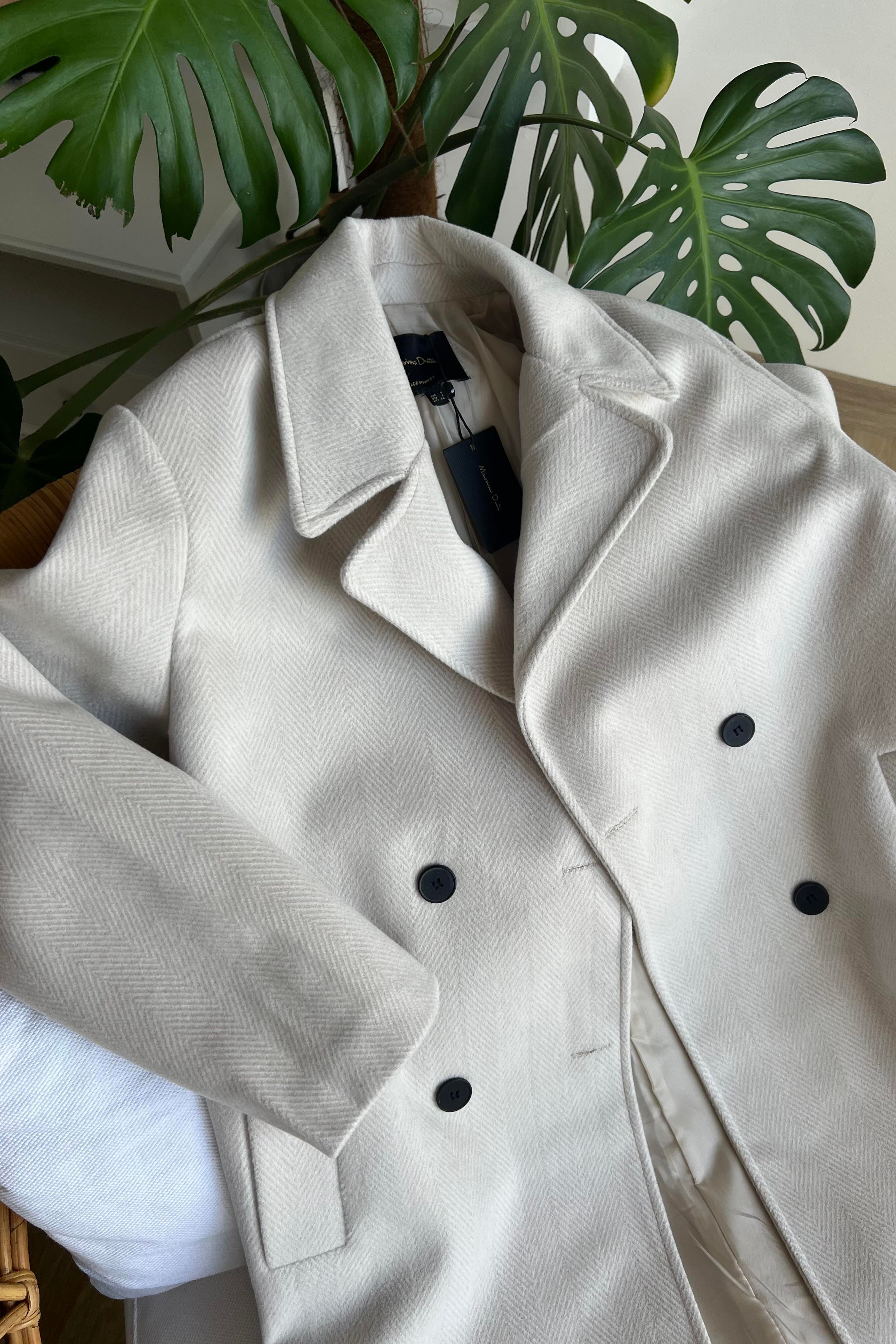 Taş Balıksırtı Premium Kruvaze Kaban uygun fiyatlarda www.butikhola.com adresinde