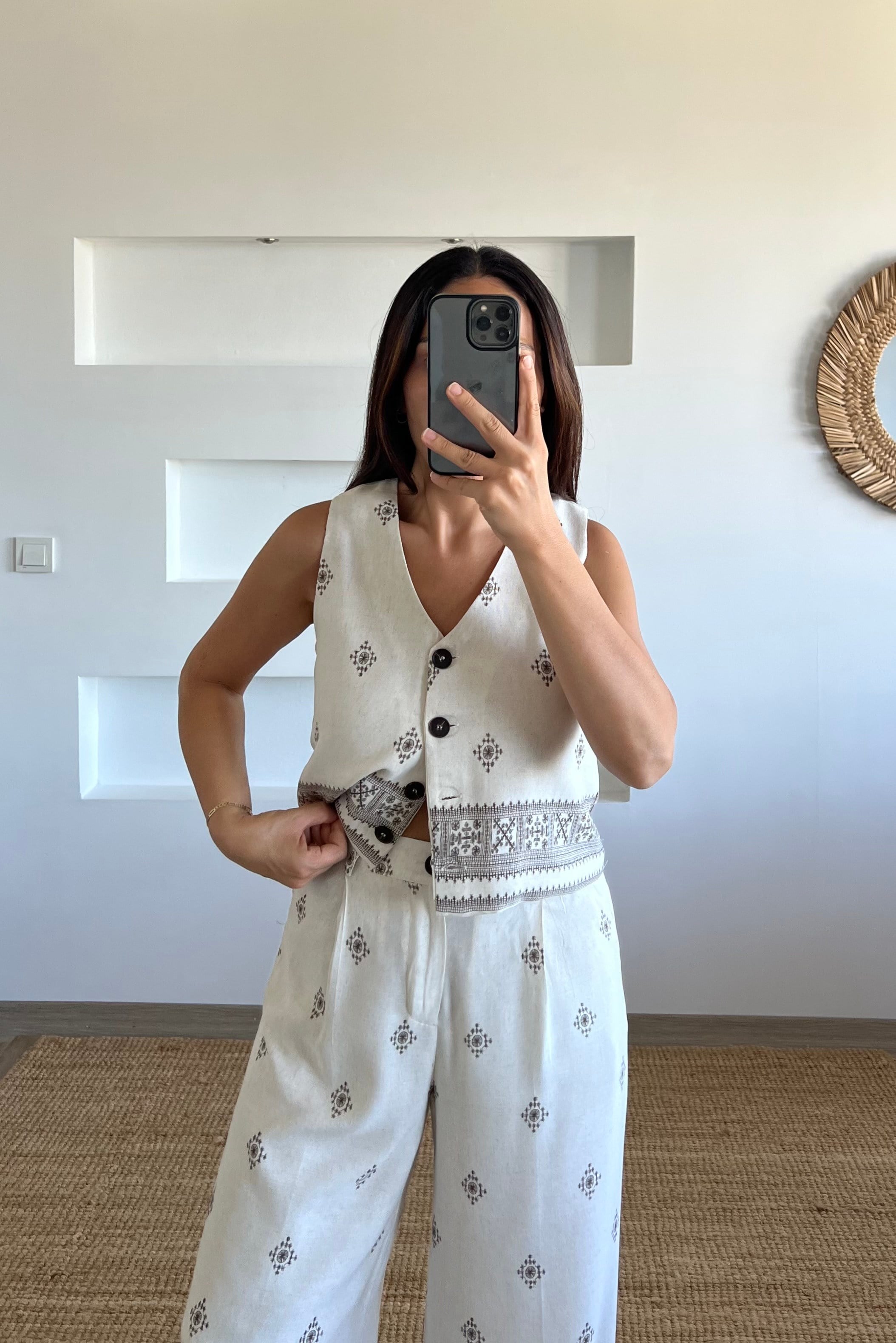 Taş Etnik Desen Yelek Pantolon Keten Takım uygun fiyatlarda www.butikhola.com adresinde