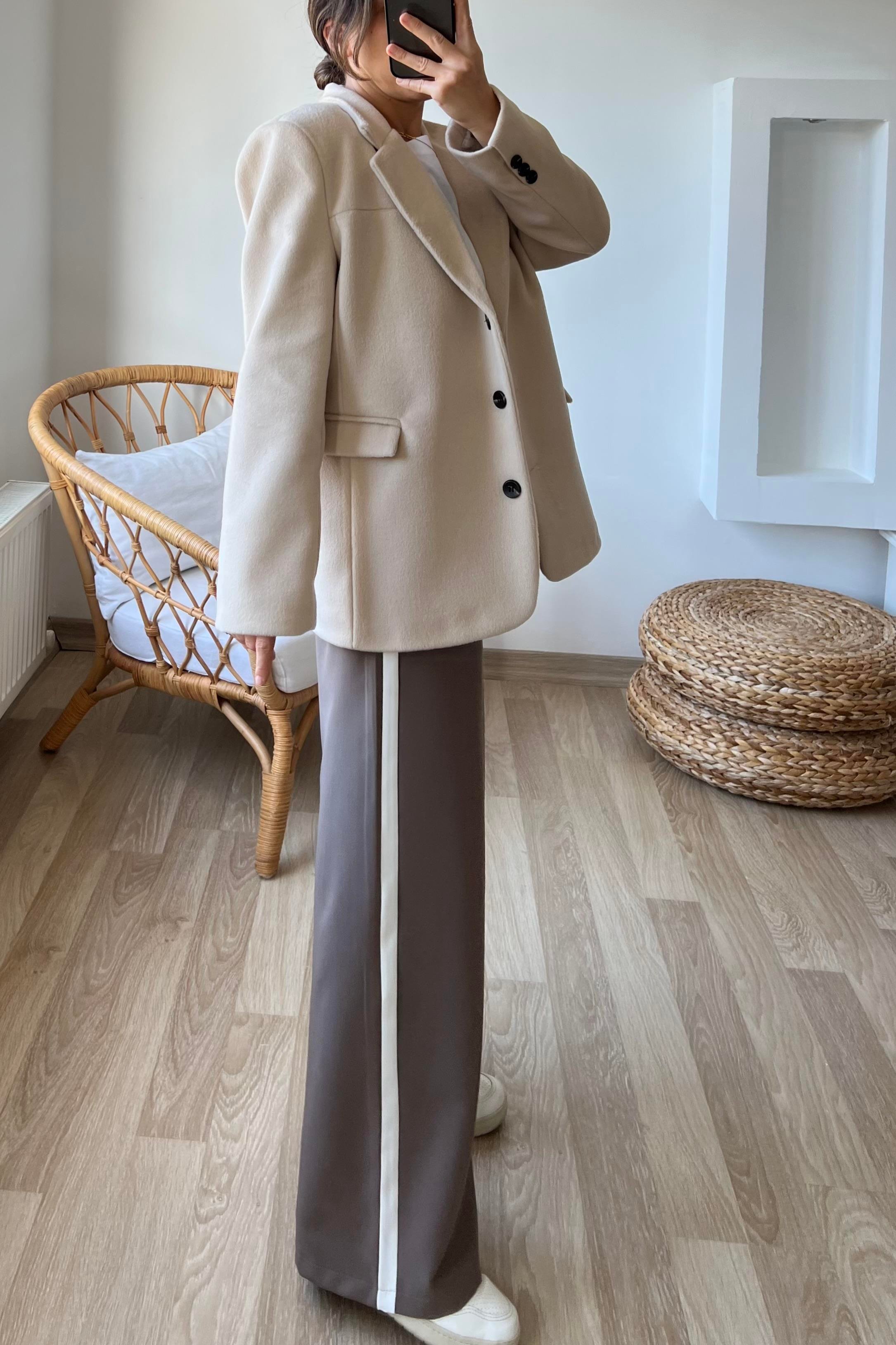 Taş Premium Cepli Kaşe Blazer Ceket uygun fiyatlarda www.butikhola.com adresinde