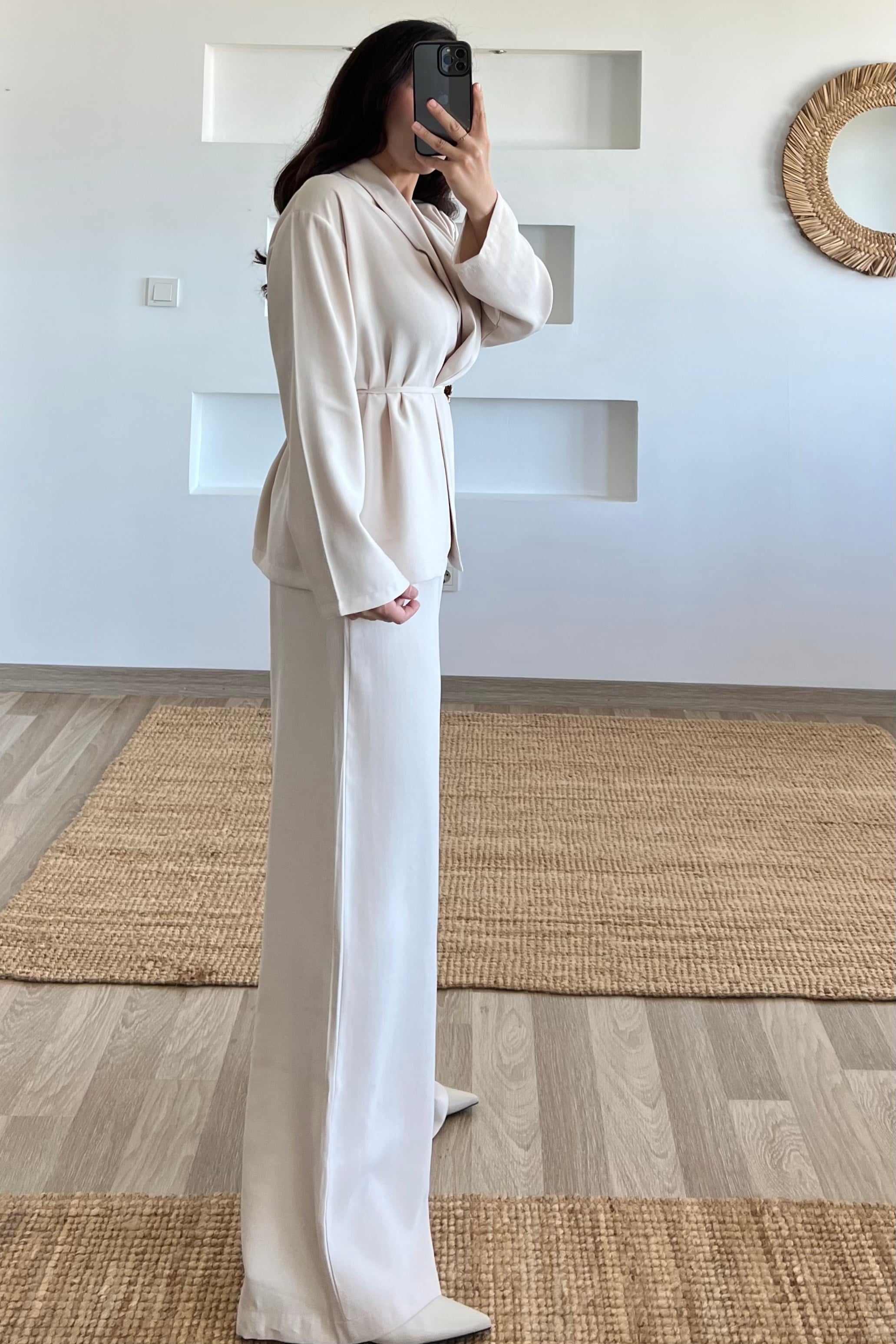 Taş Rengi Çıkarılabilir Broşlu Kimono Pantolon Takım uygun fiyatlarda www.butikhola.com adresinde