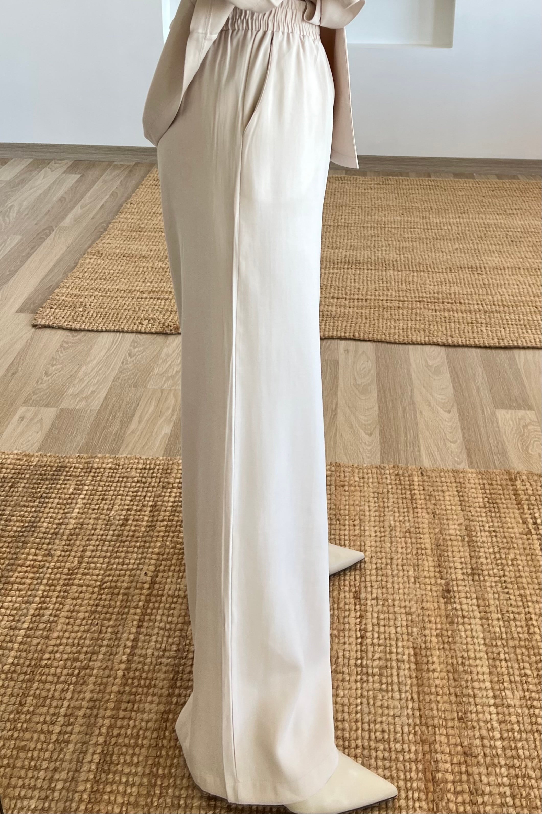 Taş Rengi Çıkarılabilir Broşlu Kimono Pantolon Takım uygun fiyatlarda www.butikhola.com adresinde