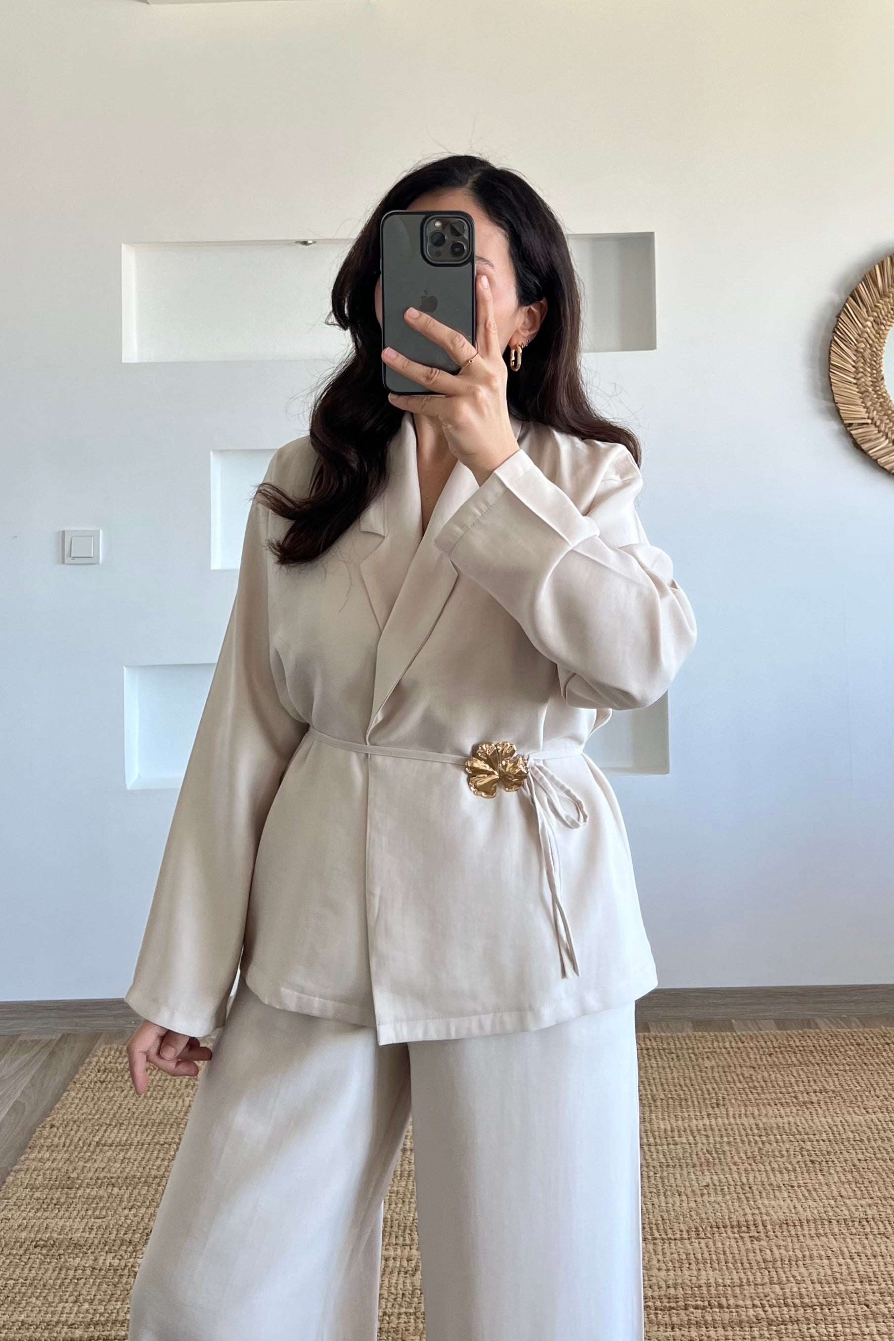 Taş Rengi Çıkarılabilir Broşlu Kimono Pantolon Takım uygun fiyatlarda www.butikhola.com adresinde