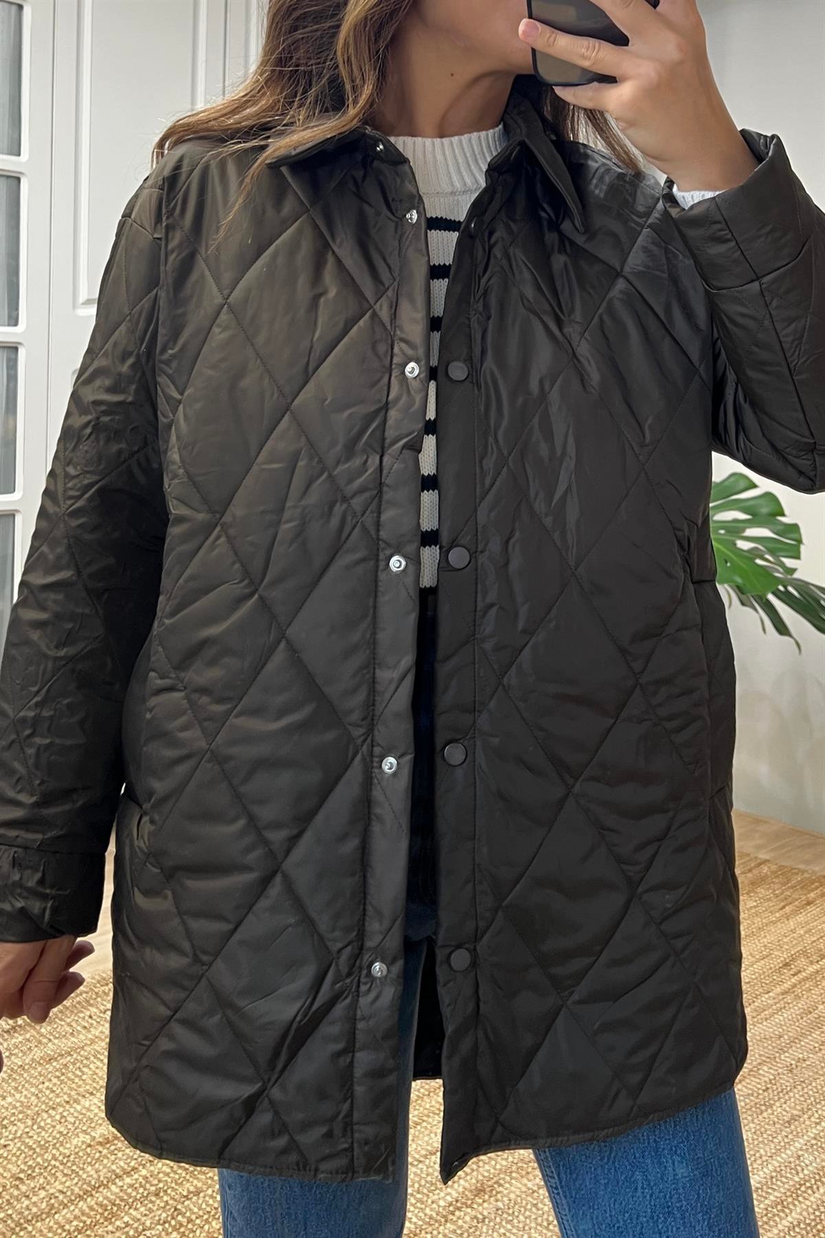 Taş Rengi Kapitone Baharlık Uzun Mont uygun fiyatlarda www.butikhola.com adresinde